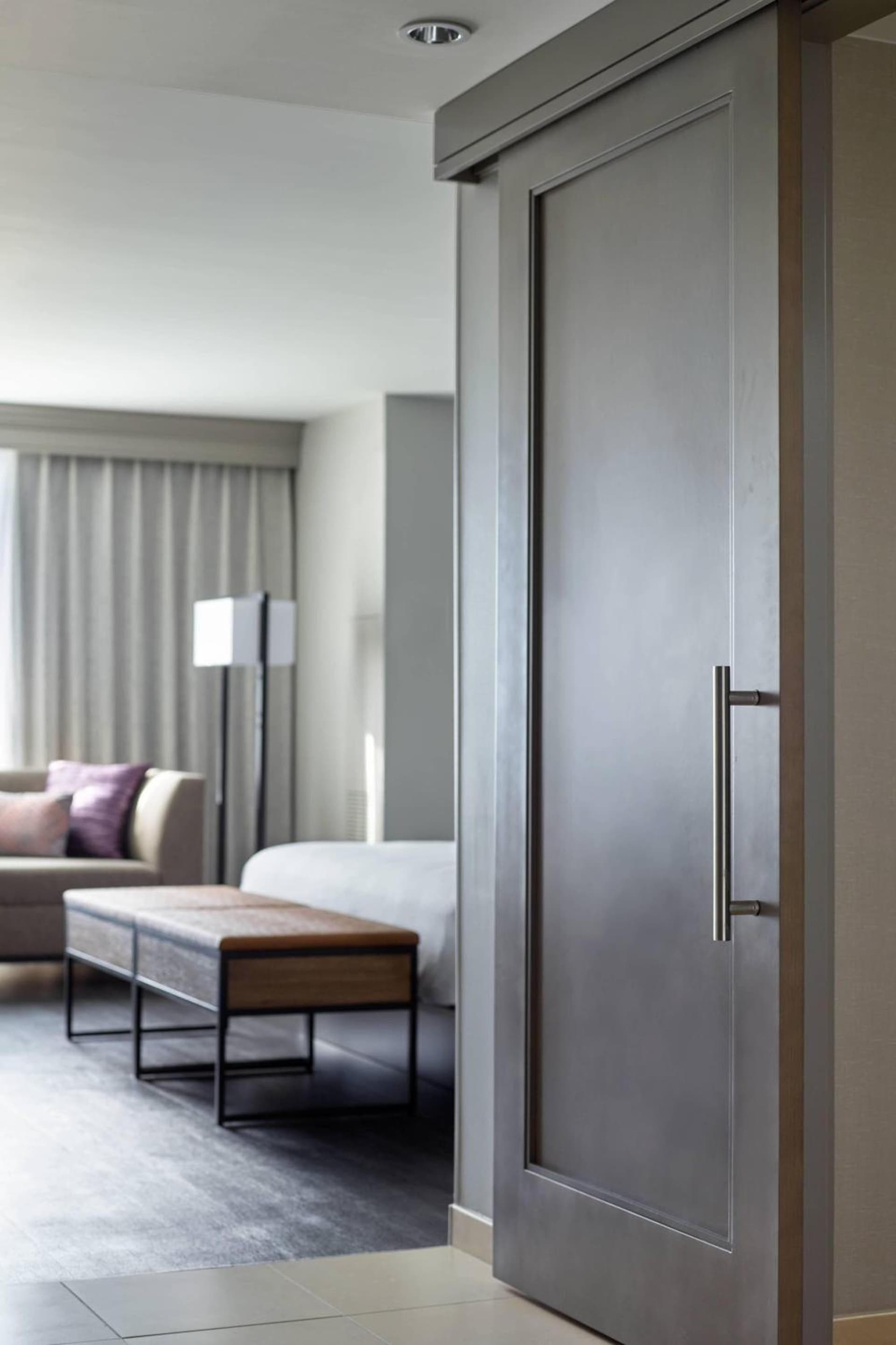 Raleigh Marriott City Center interior in Raleigh, NC — gallery photo 2