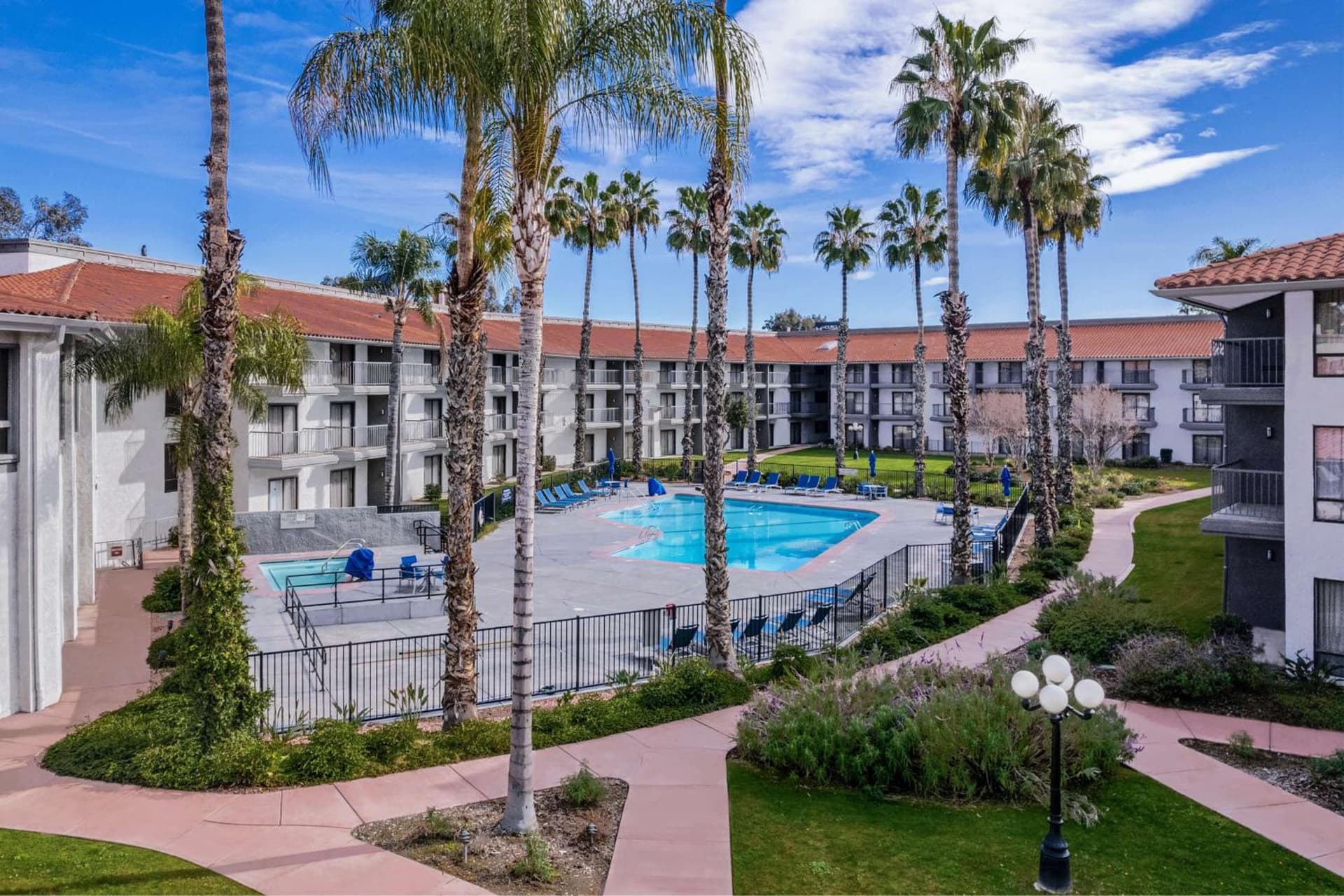 DoubleTree by Hilton Bakersfield gallery photo in Bakersfield, CA — image 33