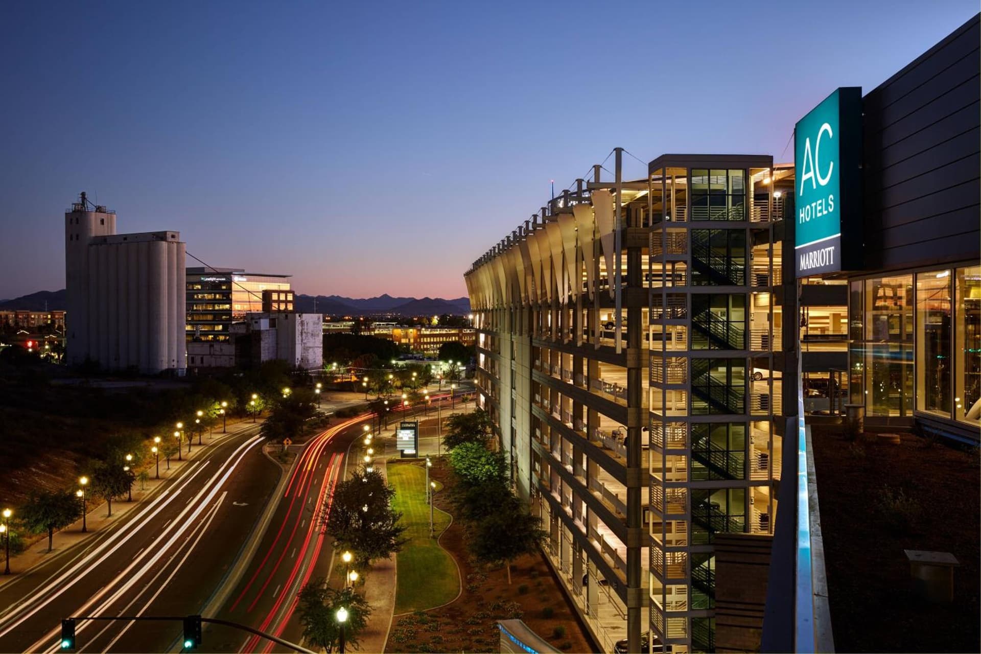 AC Hotel by Marriott Phoenix Tempe/Downtown interior in Tempe, AZ — gallery photo 2