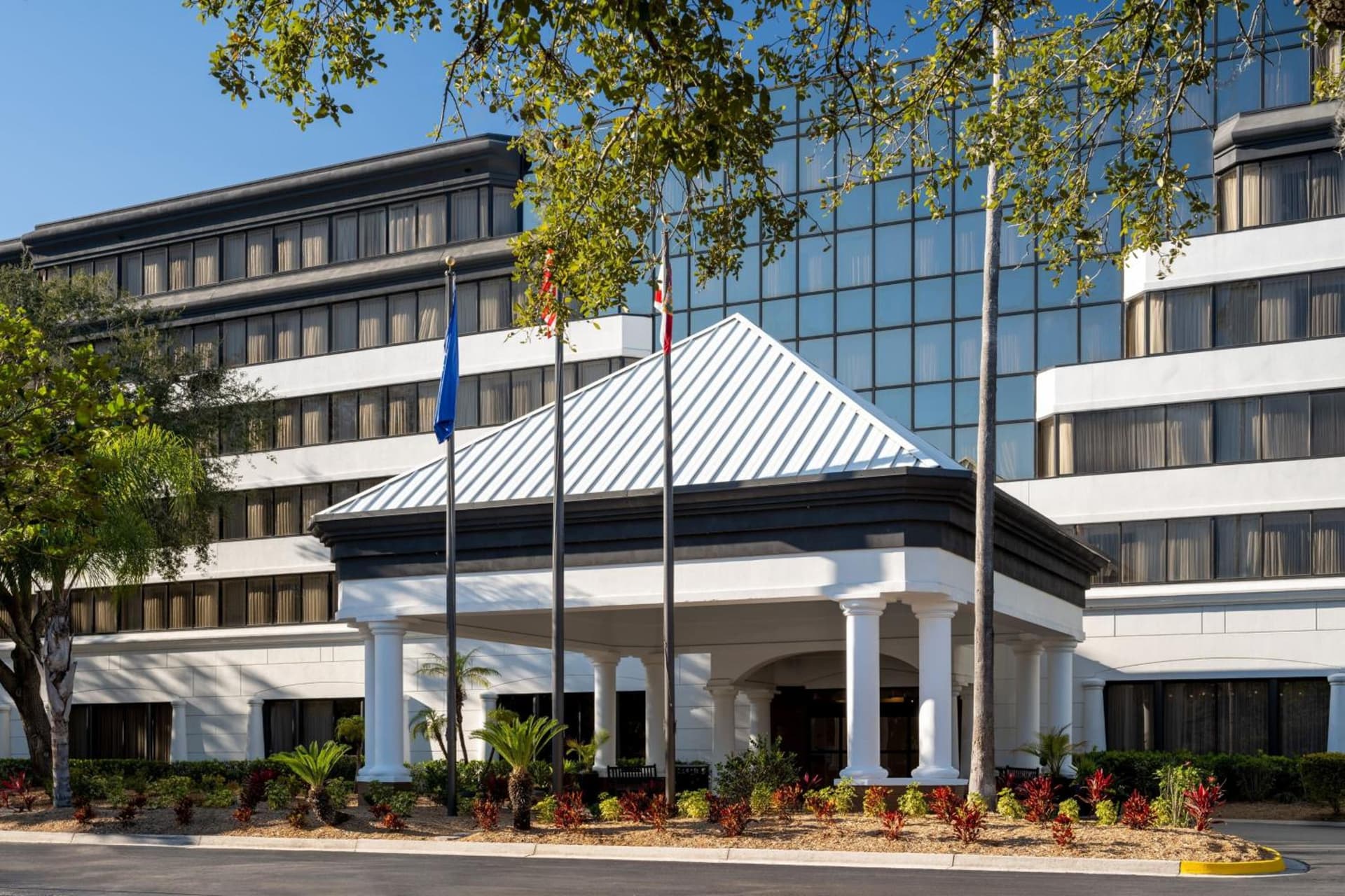 Delta Hotels by Marriott Jacksonville Deerwood gallery photo in Jacksonville, FL — image 47