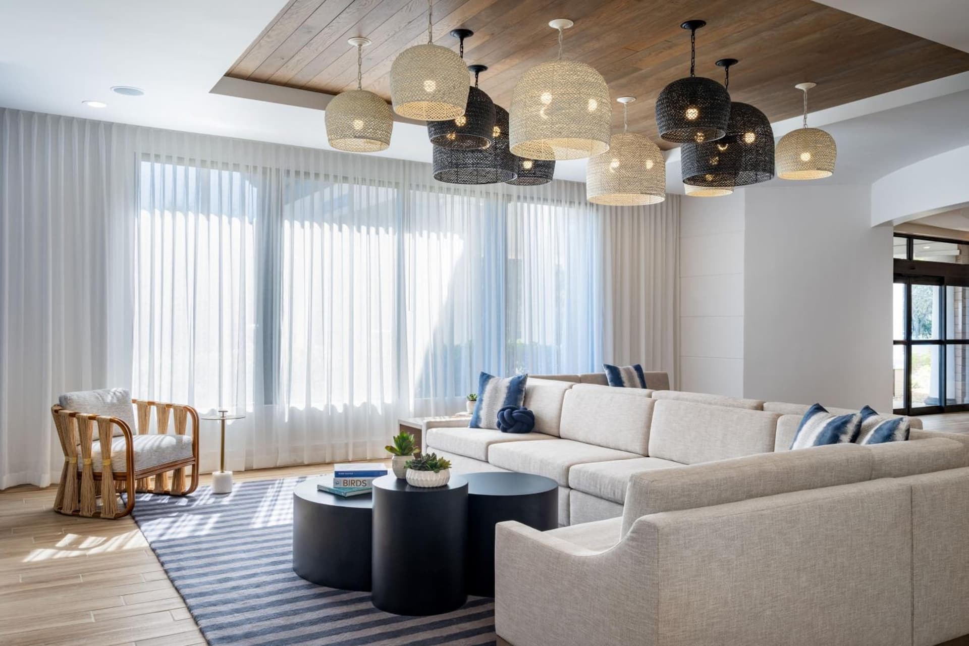 Delta Hotels by Marriott Jacksonville Deerwood gallery photo in Jacksonville, FL — image 48