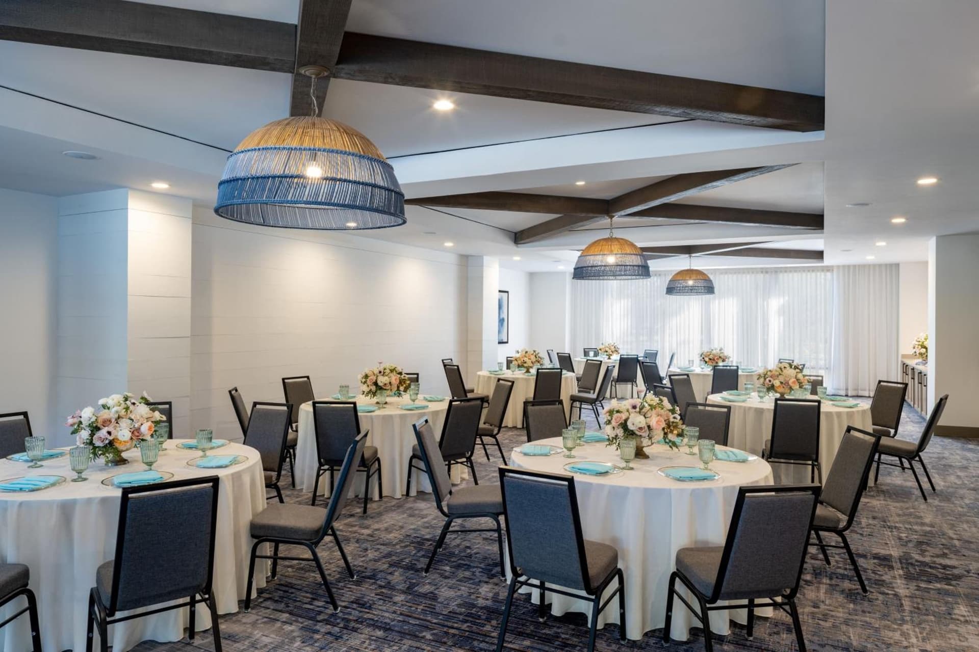 Delta Hotels by Marriott Jacksonville Deerwood gallery photo in Jacksonville, FL — image 35