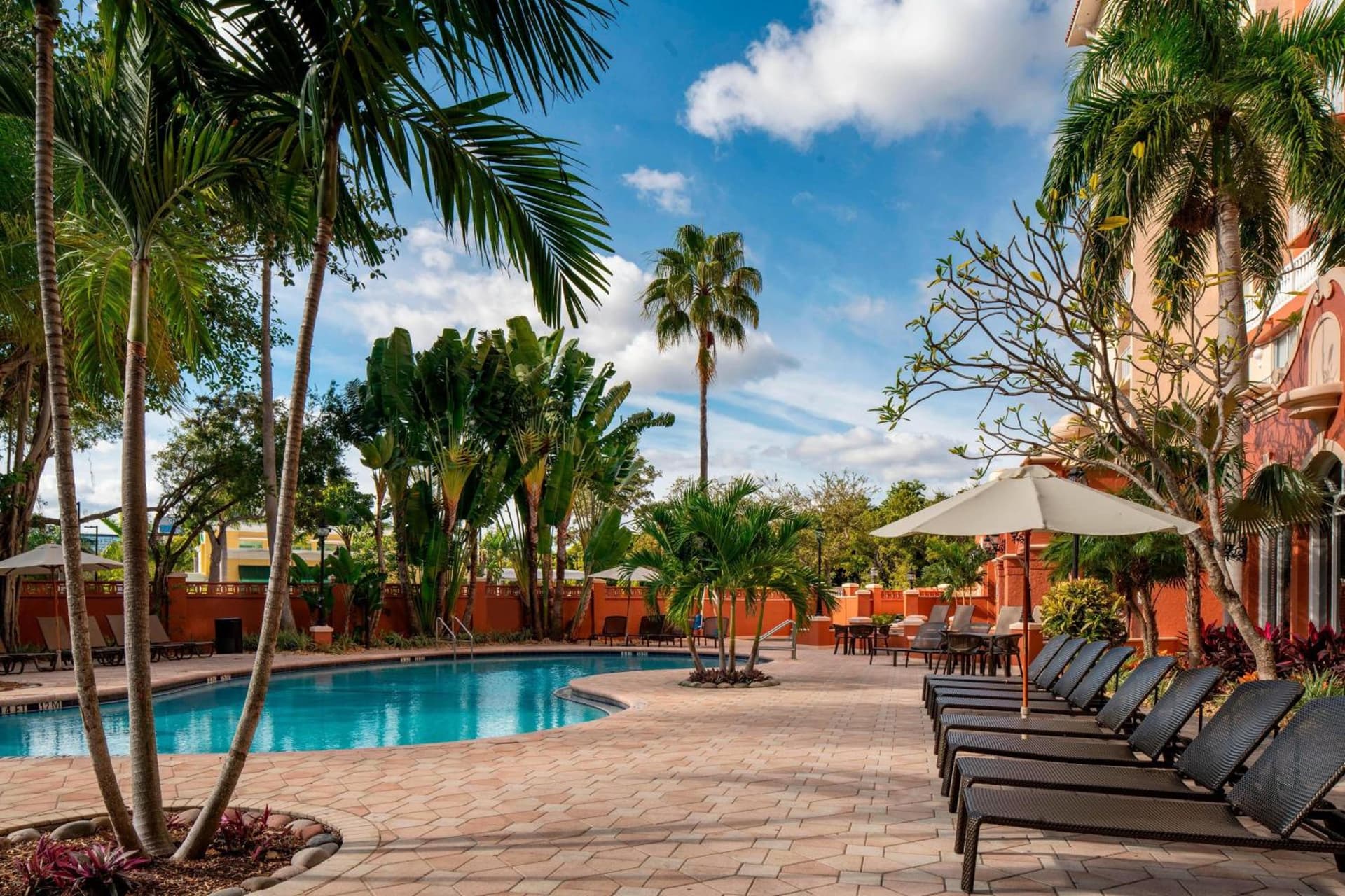 Sheraton Suites Fort Lauderdale at Cypress Creek gallery photo in Fort Lauderdale, FL — image 23