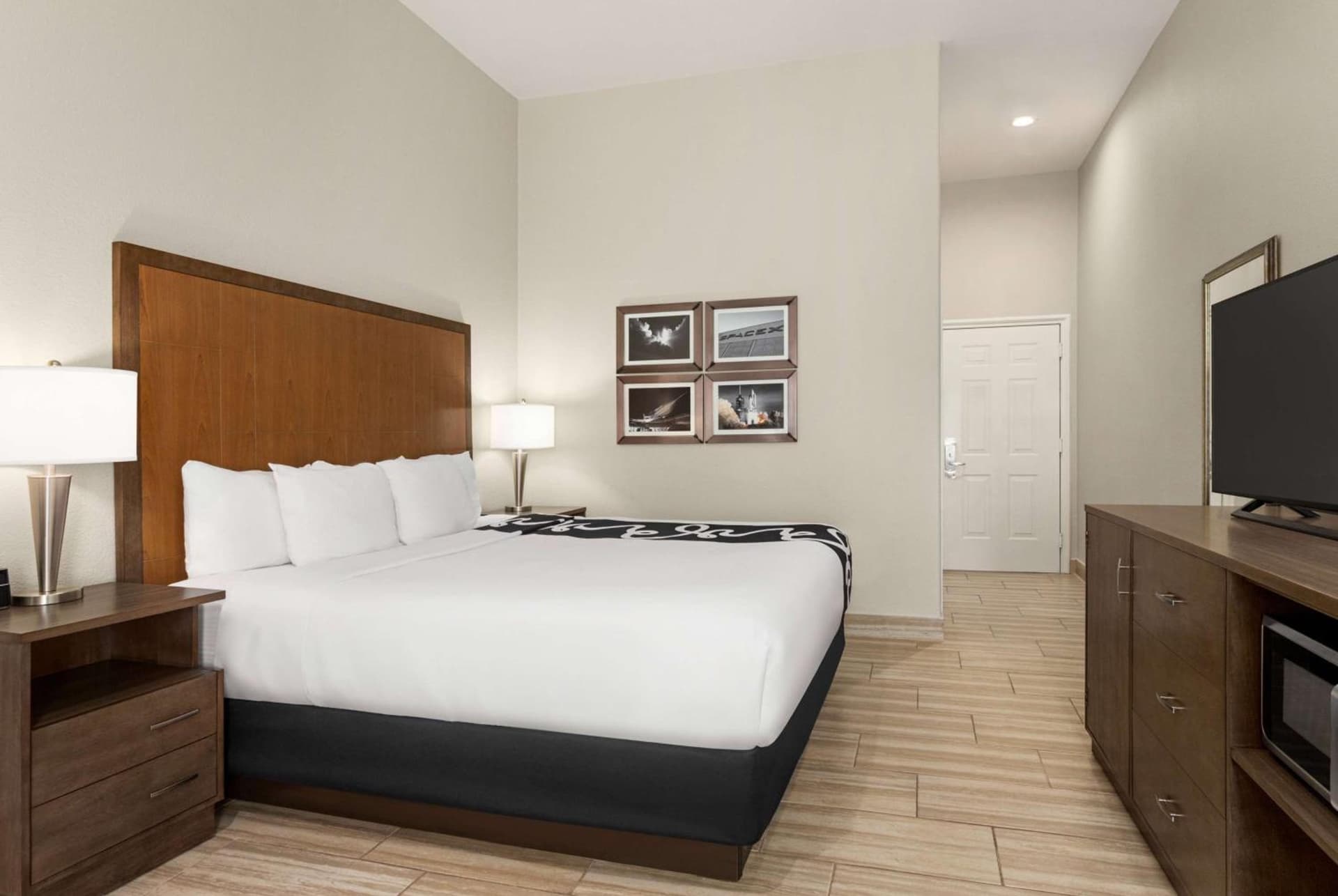 La Quinta by Wyndham Brownsville North gallery photo in Brownsville, TX — image 21