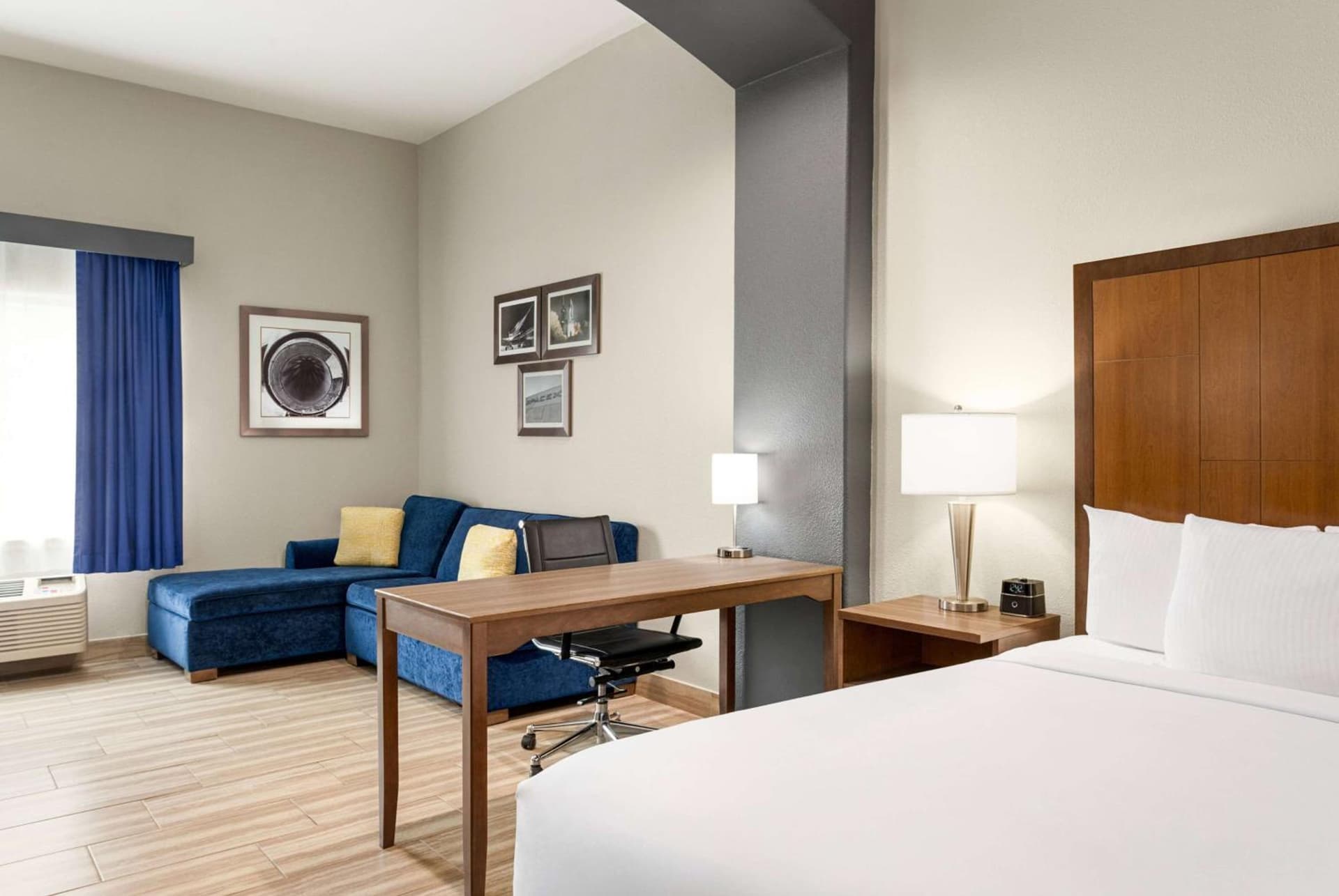La Quinta by Wyndham Brownsville North gallery photo in Brownsville, TX — image 64