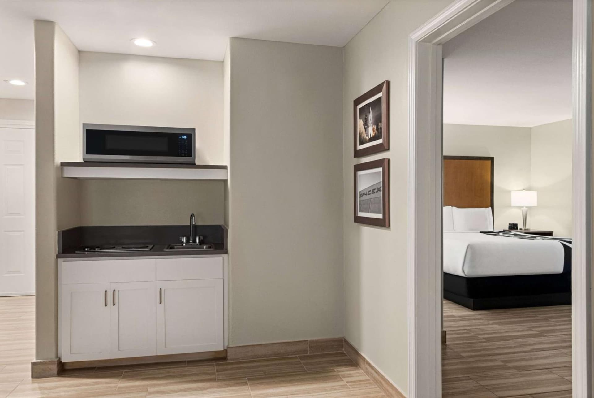 La Quinta by Wyndham Brownsville North gallery photo in Brownsville, TX — image 14
