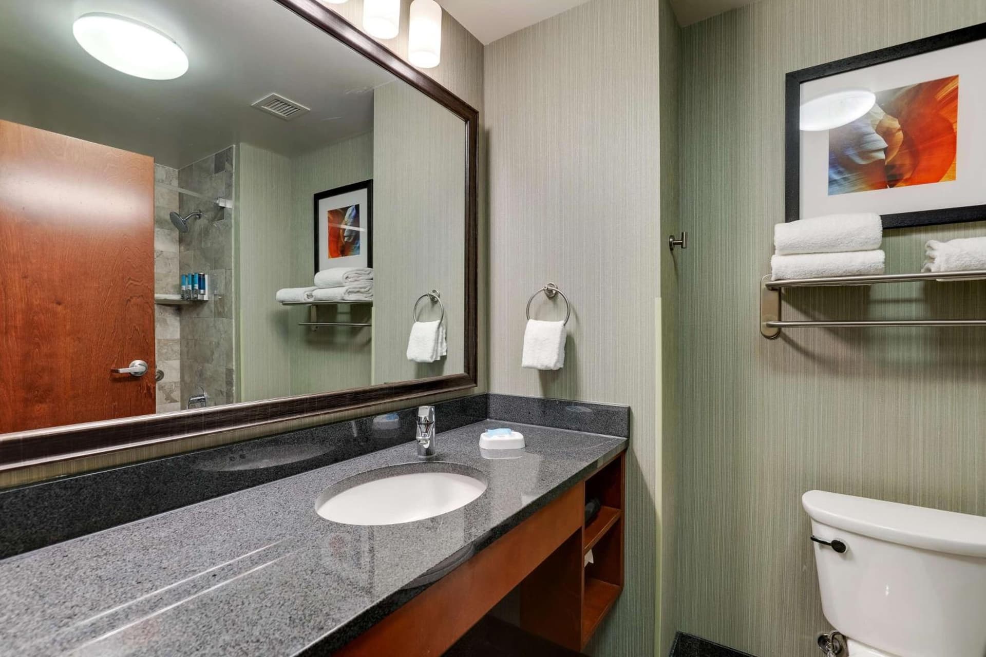 Drury Inn & Suites Phoenix Chandler Fashion Center gallery photo in Chandler, AZ — image 15