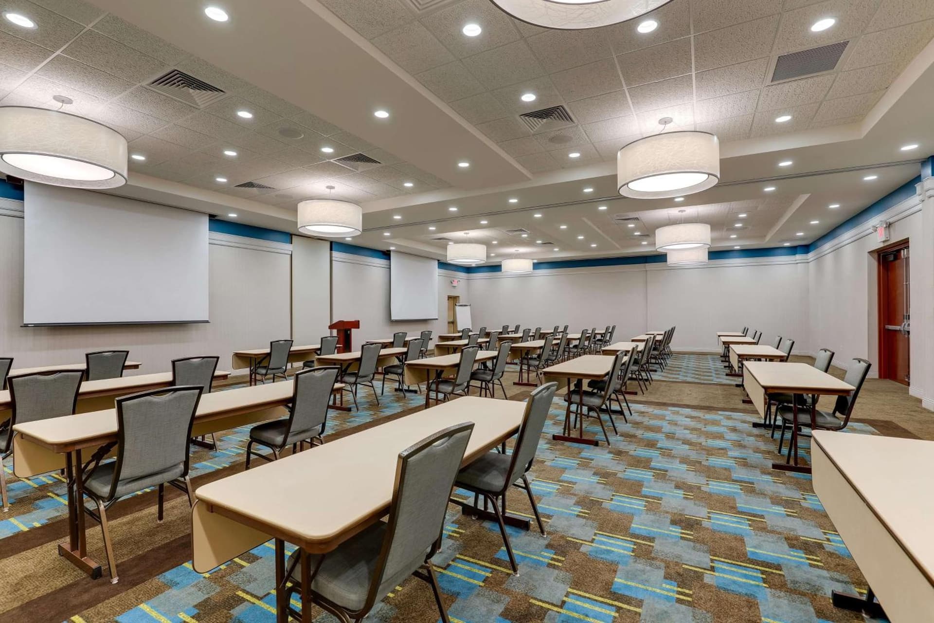 Drury Inn & Suites Phoenix Chandler Fashion Center gallery photo in Chandler, AZ — image 30