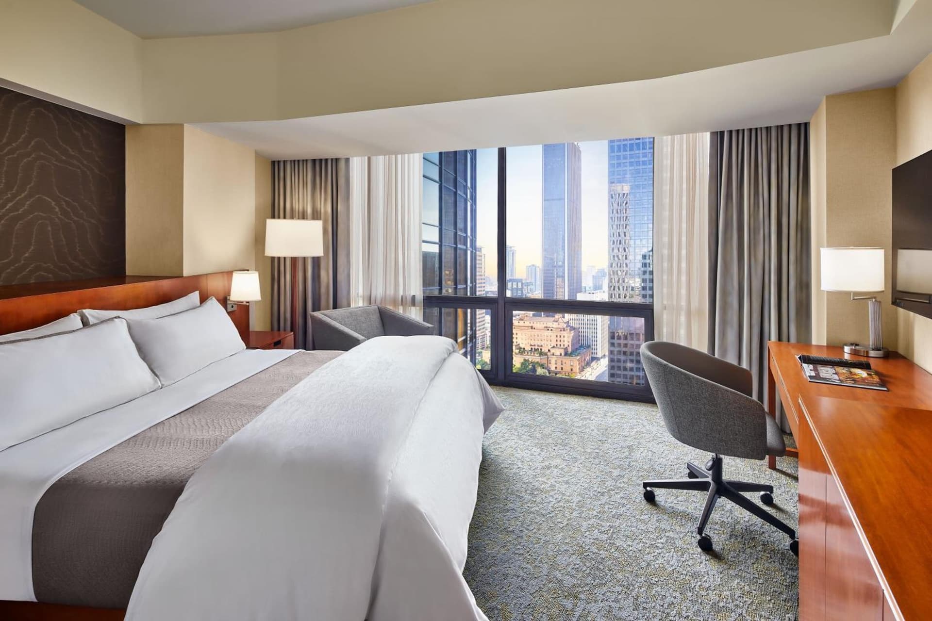 The Westin Bonaventure Hotel & Suites, Los Angeles gallery photo in Los Angeles, CA — image 92