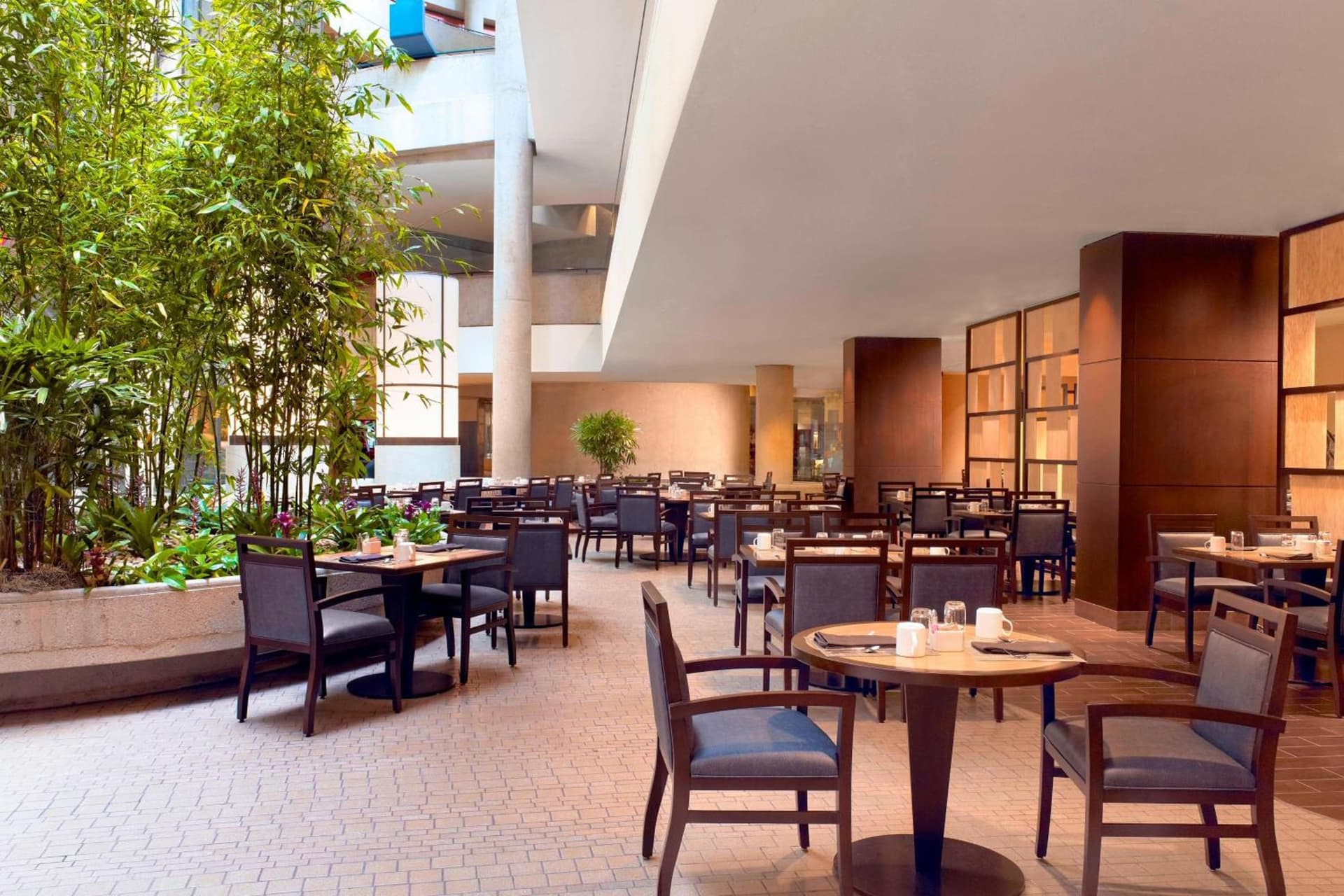 The Westin Bonaventure Hotel & Suites, Los Angeles gallery photo in Los Angeles, CA — image 12