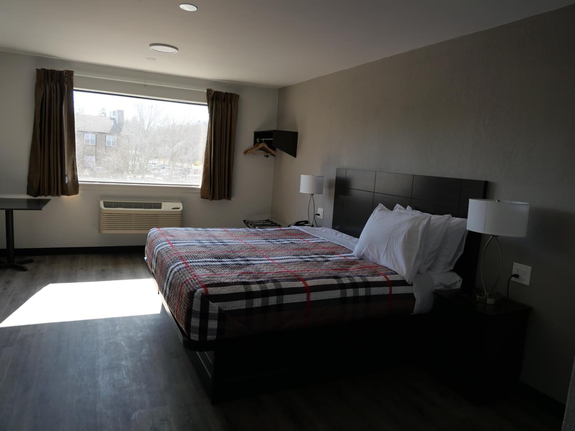 Hilltop Express Inn gallery photo in Groton, CT — image 10