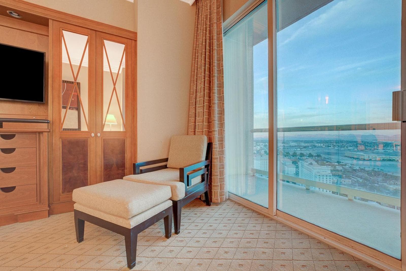 Incredible 1BD 2BTH Suite MGM Signature*Balcony View gallery photo in Paradise, NV — image 56