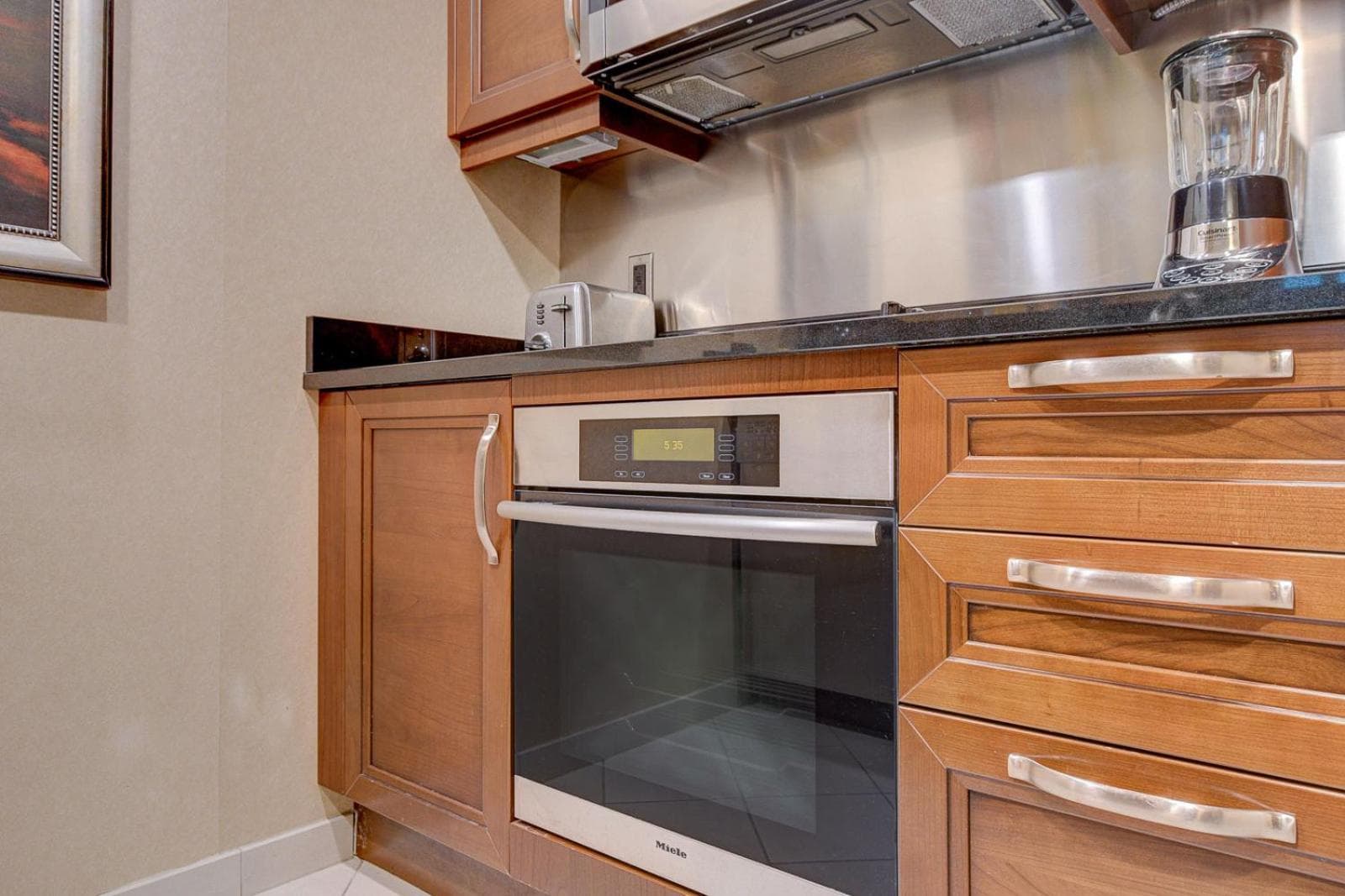 Incredible 1BD 2BTH Suite MGM Signature*Balcony View gallery photo in Paradise, NV — image 38