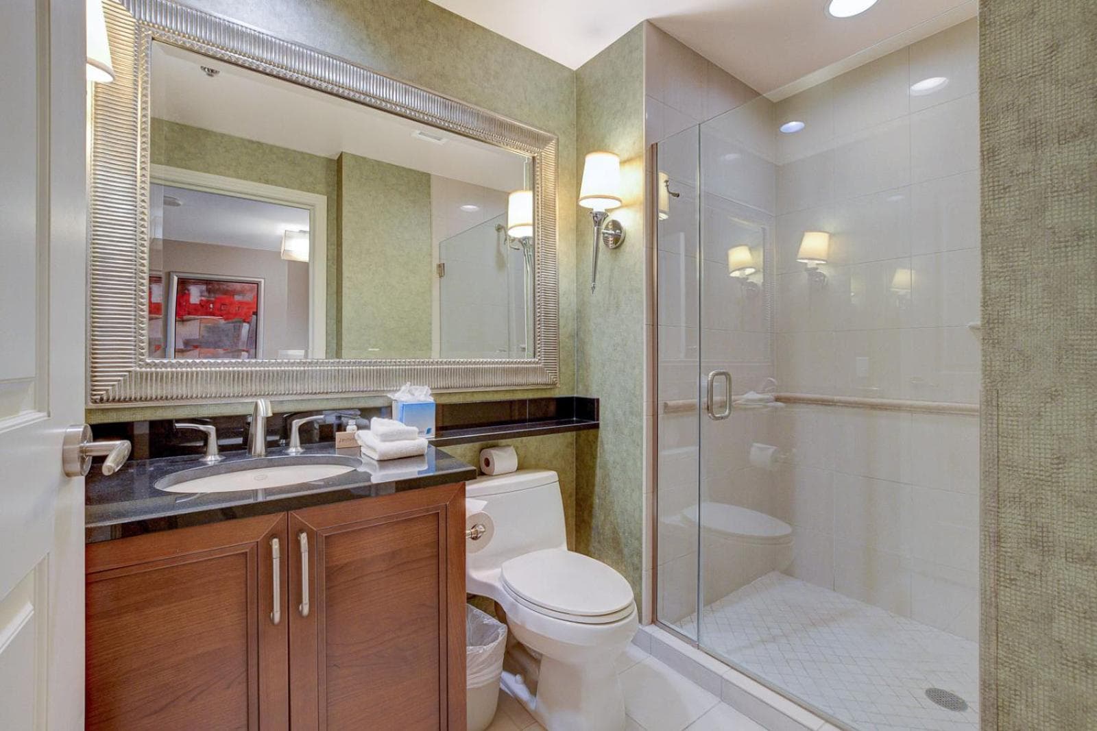 Incredible 1BD 2BTH Suite MGM Signature*Balcony View gallery photo in Paradise, NV — image 44