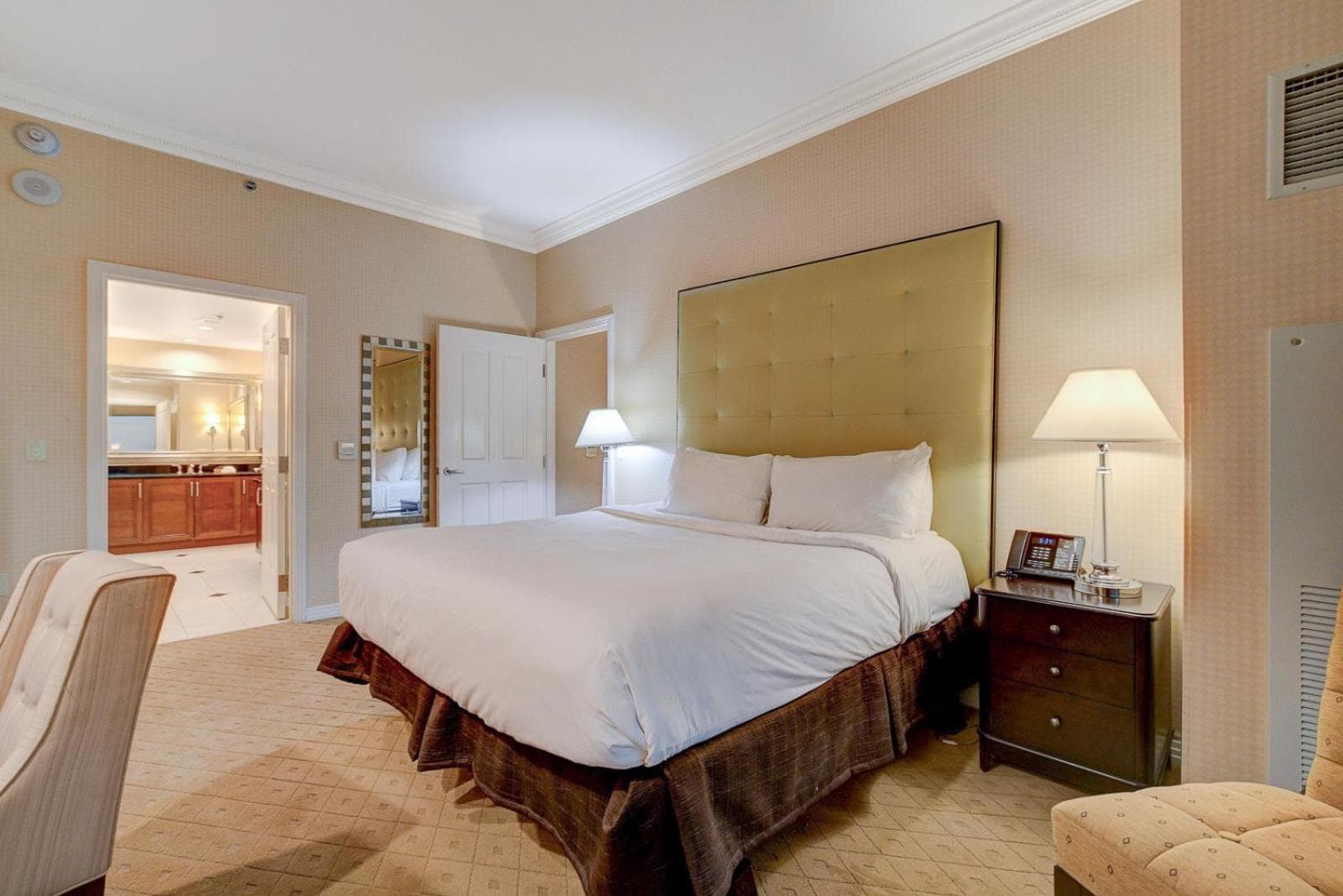 Incredible 1BD 2BTH Suite MGM Signature*Balcony View gallery photo in Paradise, NV — image 41