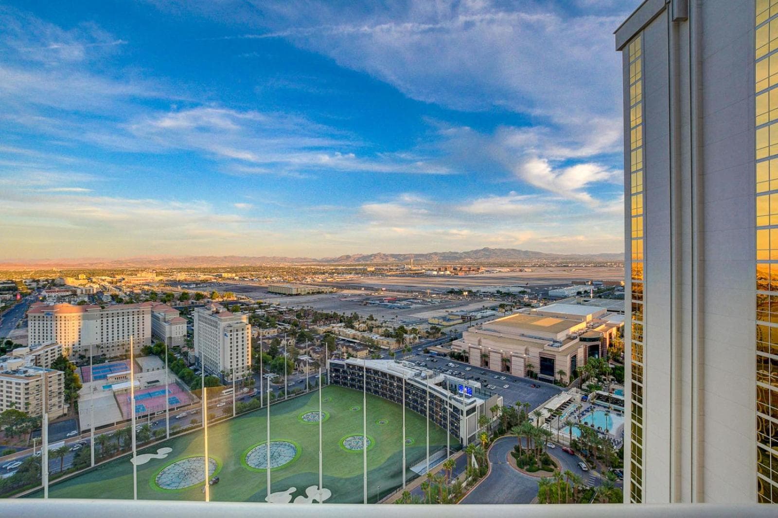 Incredible 1BD 2BTH Suite MGM Signature*Balcony View gallery photo in Paradise, NV — image 16