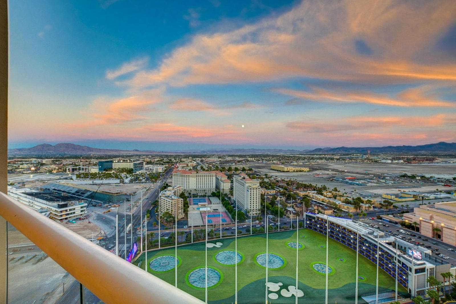 Incredible 1BD 2BTH Suite MGM Signature*Balcony View gallery photo in Paradise, NV — image 39