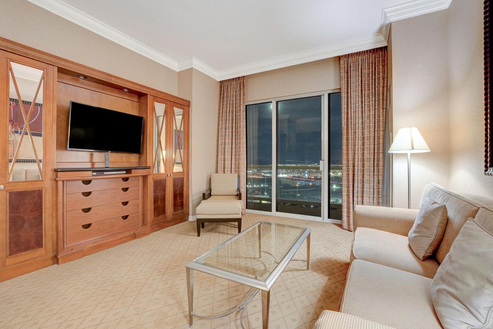 Incredible 1BD 2BTH Suite MGM Signature*Balcony View gallery photo in Paradise, NV — image 37