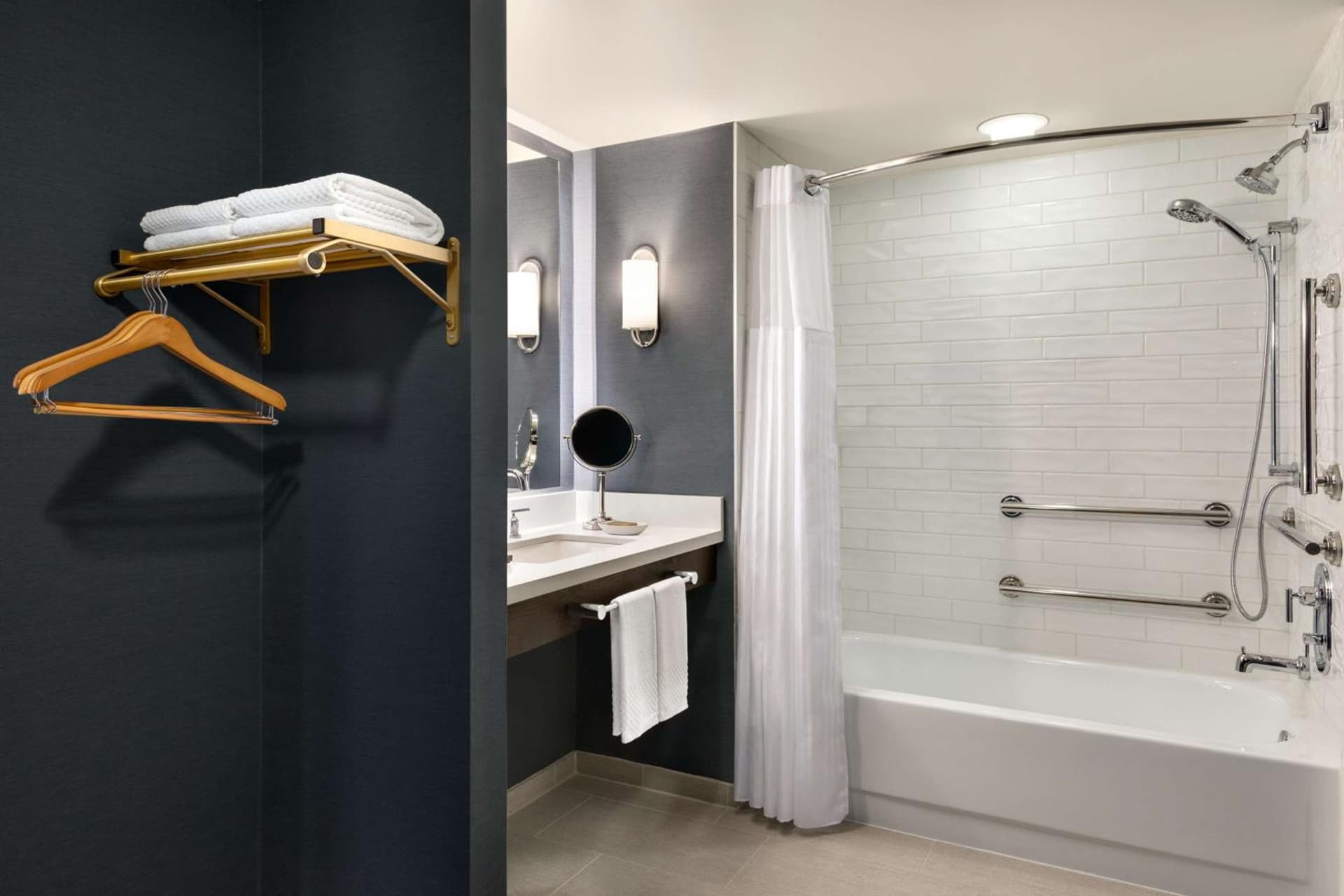 Hotel Champlain Burlington, Curio Collection by Hilton gallery photo in Burlington, VT — image 87