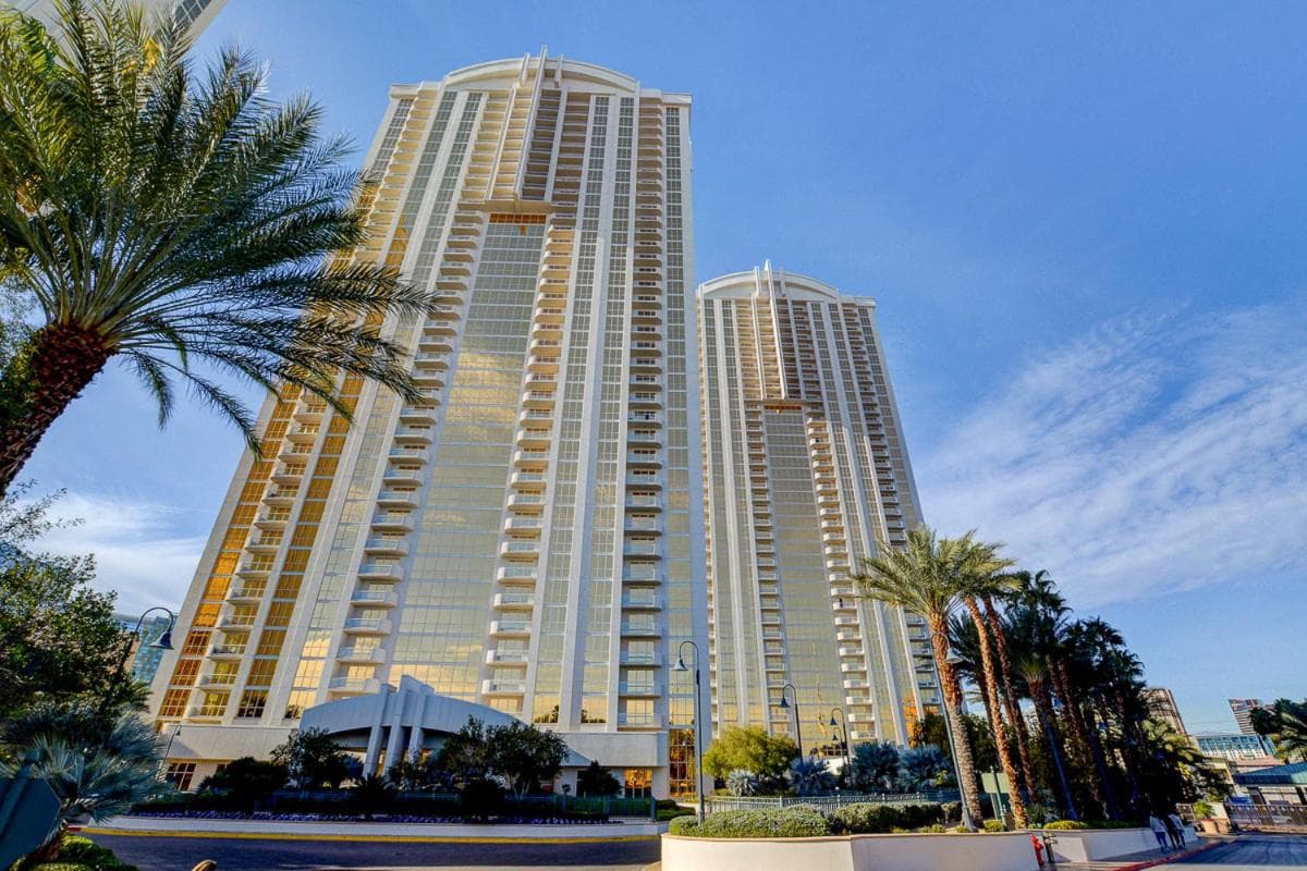 Incredible 1BD 2BTH Suite MGM Signature*Balcony View gallery photo in Paradise, NV — image 47