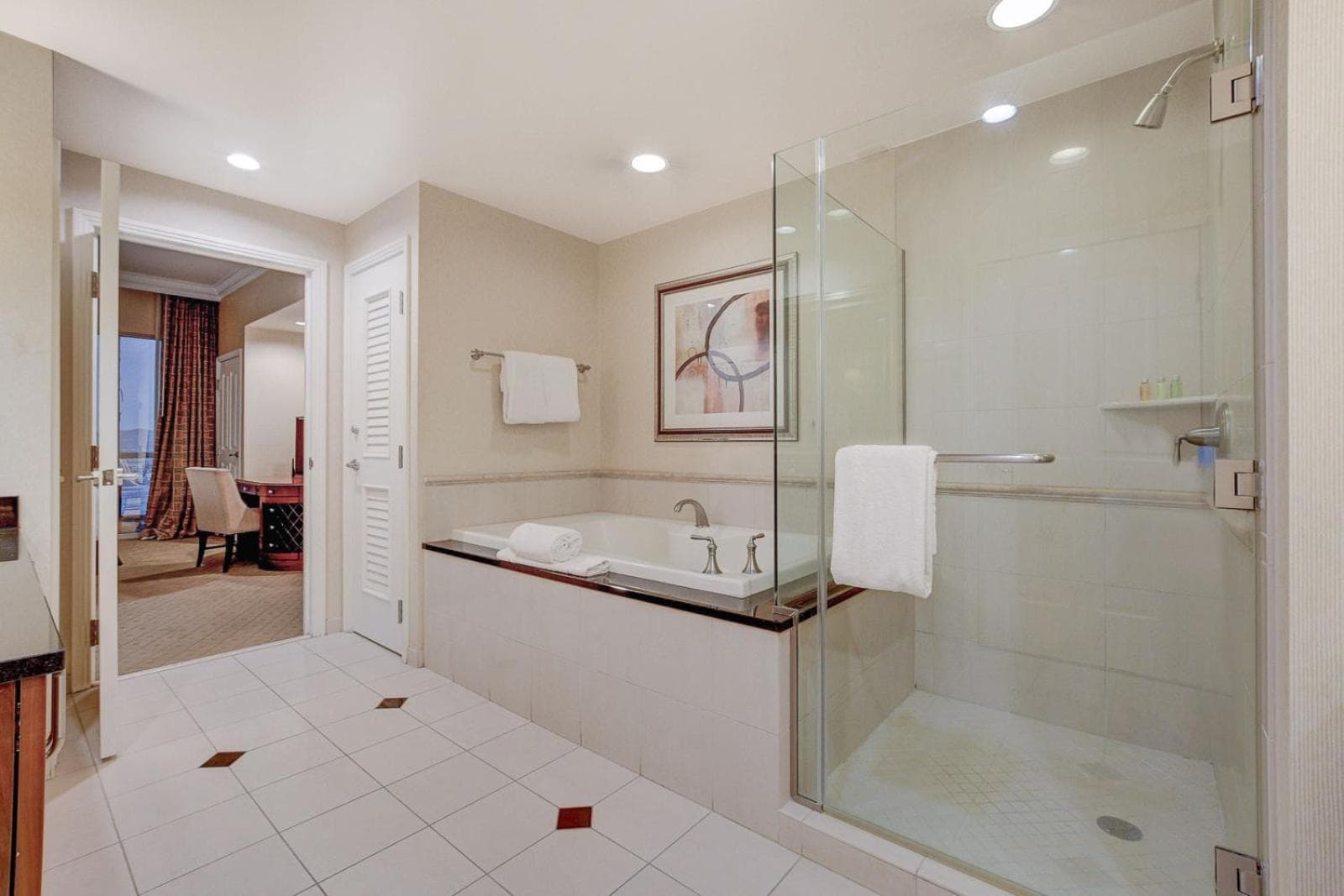 Incredible 1BD 2BTH Suite MGM Signature*Balcony View gallery photo in Paradise, NV — image 32