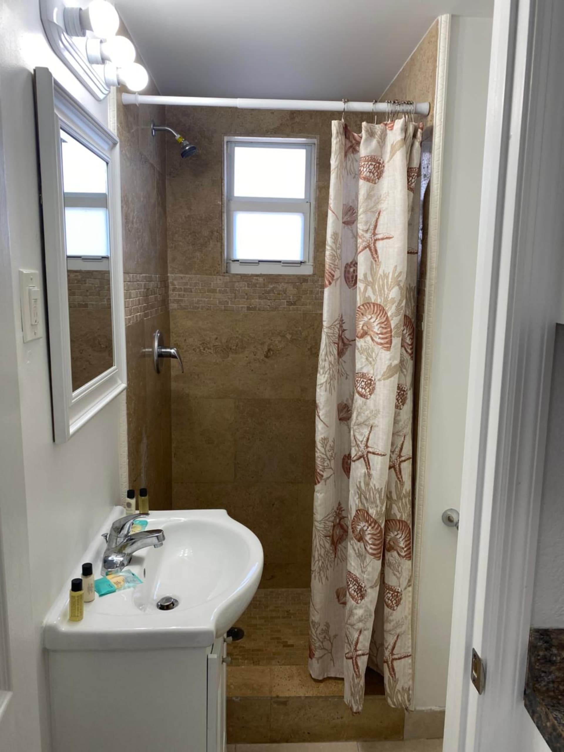Coral Key Inn gallery photo in Fort Lauderdale, FL — image 23
