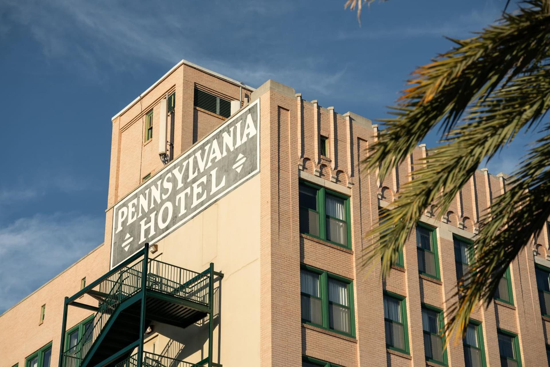 Courtyard by Marriott St. Petersburg Downtown interior in St Petersburg, FL — gallery photo 2