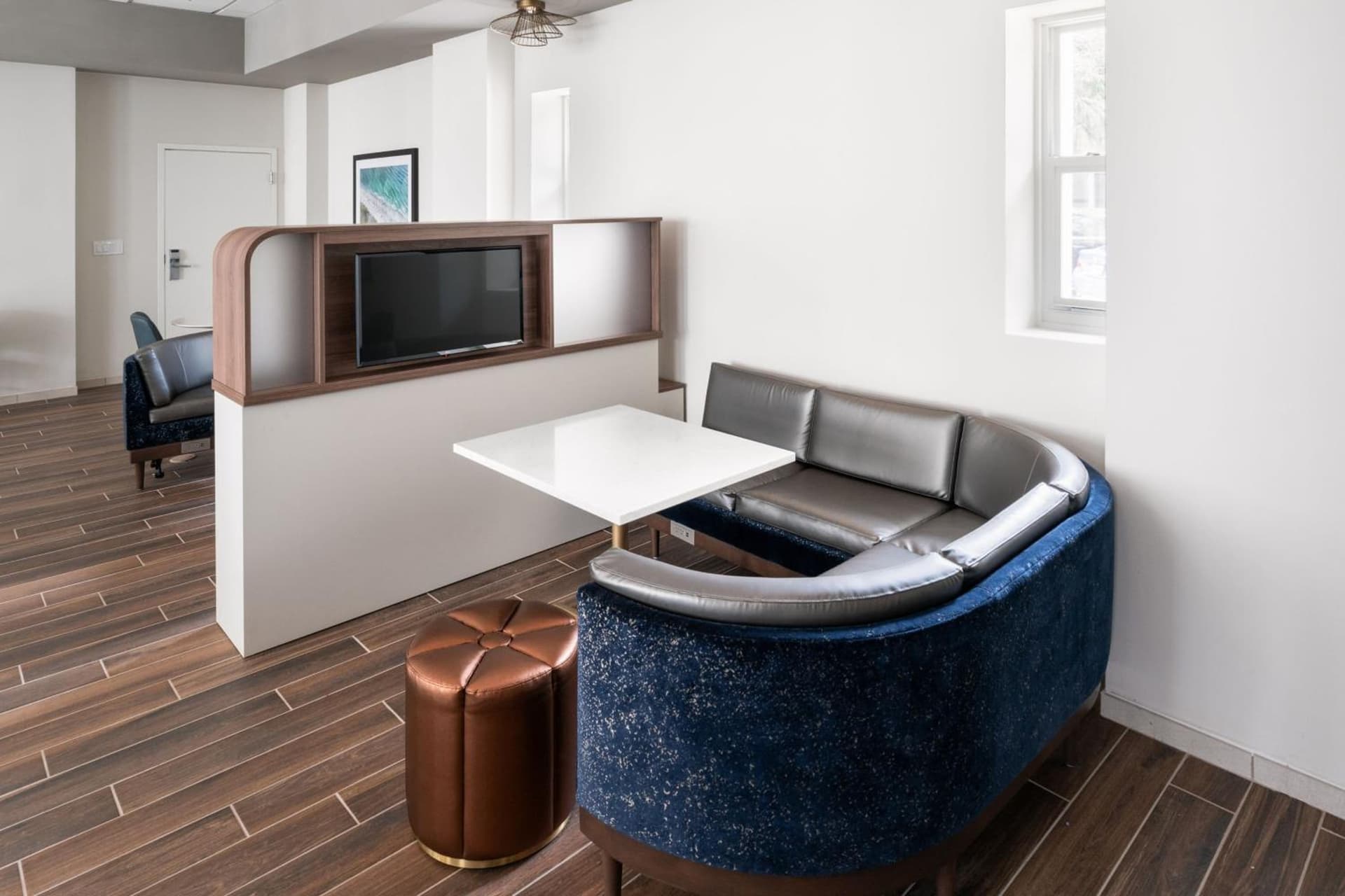 Courtyard by Marriott St. Petersburg Downtown gallery photo in St Petersburg, FL — image 13