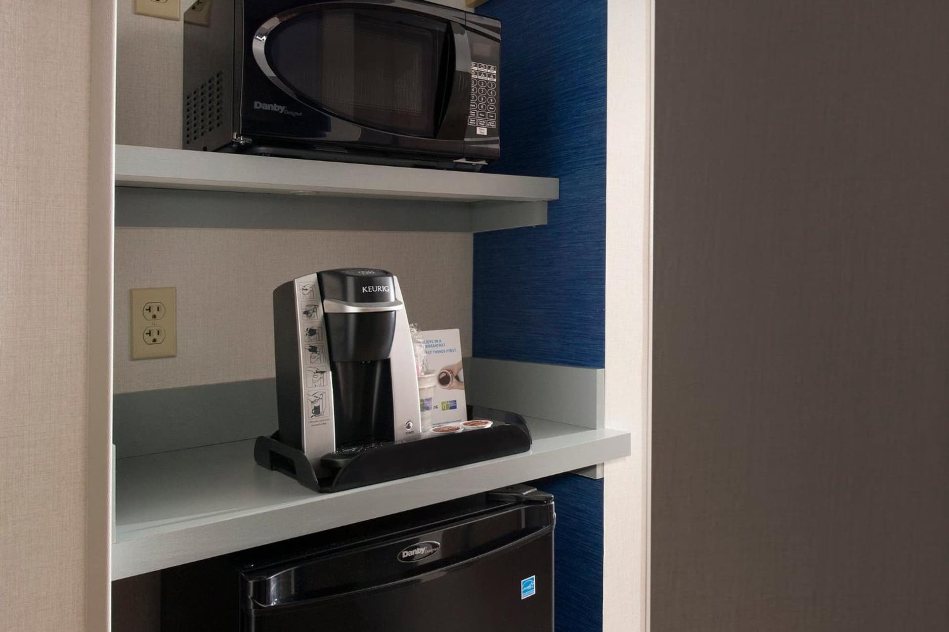 Holiday Inn Express & Suites by IHG Chambersburg by IHG gallery photo in Chambersburg, PA — image 18