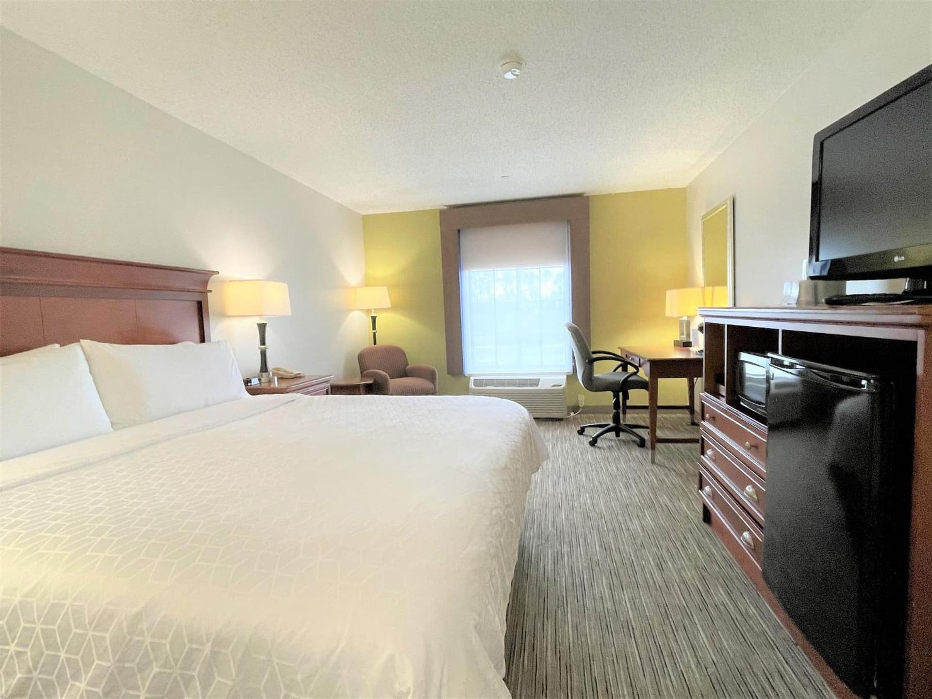 Holiday Inn Express & Suites Sulphur - Lake Charles by IHG gallery photo in Sulphur, LA — image 21