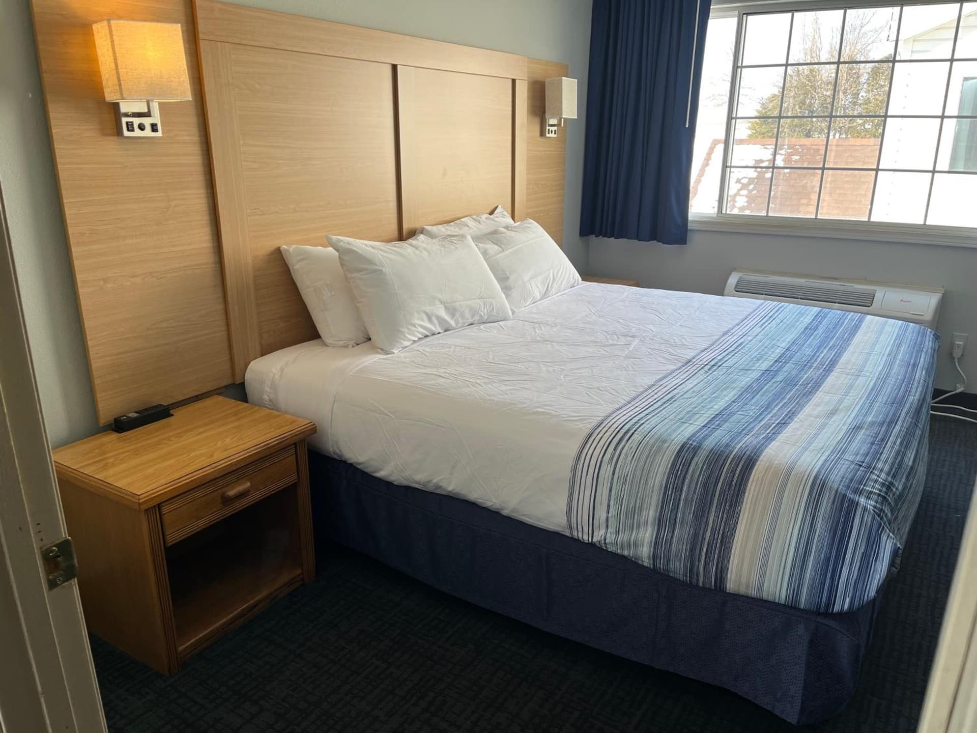 Days Inn & Suites by Wyndham Williamsburg IA North property views in Williamsburg, IA — gallery photo 3