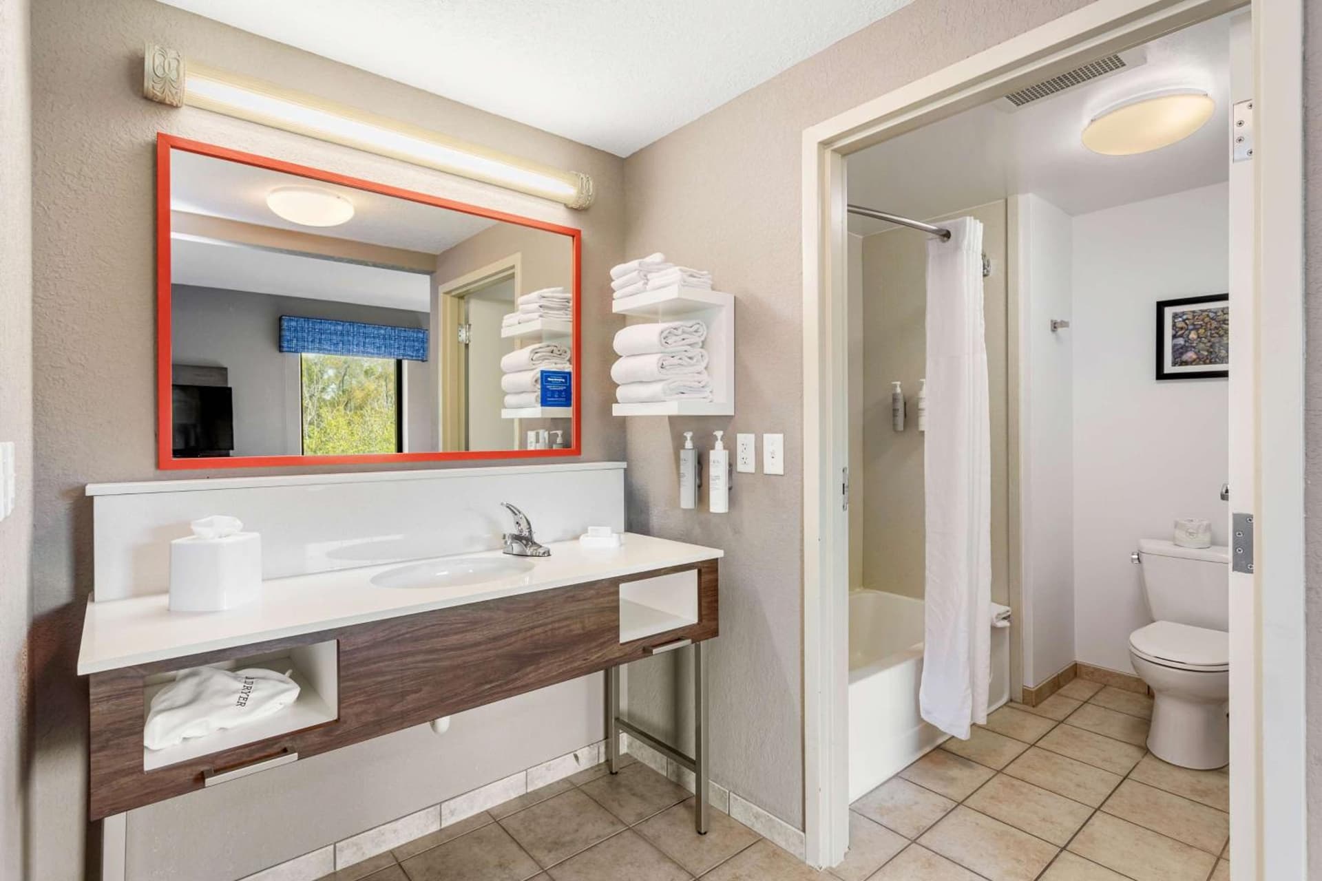 Hampton Inn & Suites Orlando-Apopka gallery photo in Orlando, FL — image 39
