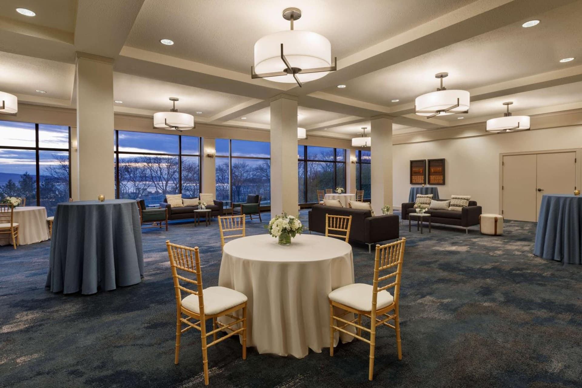 Hotel Champlain Burlington, Curio Collection by Hilton gallery photo in Burlington, VT — image 118