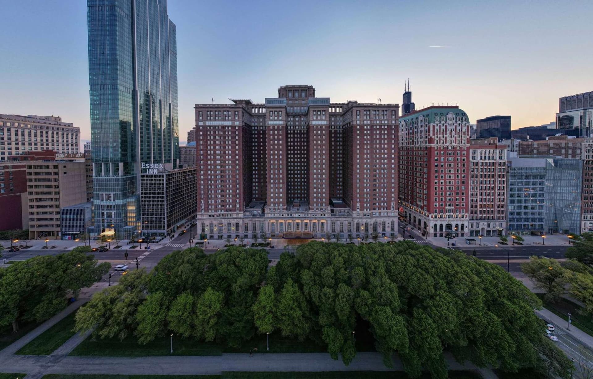 Hilton Chicago — hotel in Chicago, Illinois