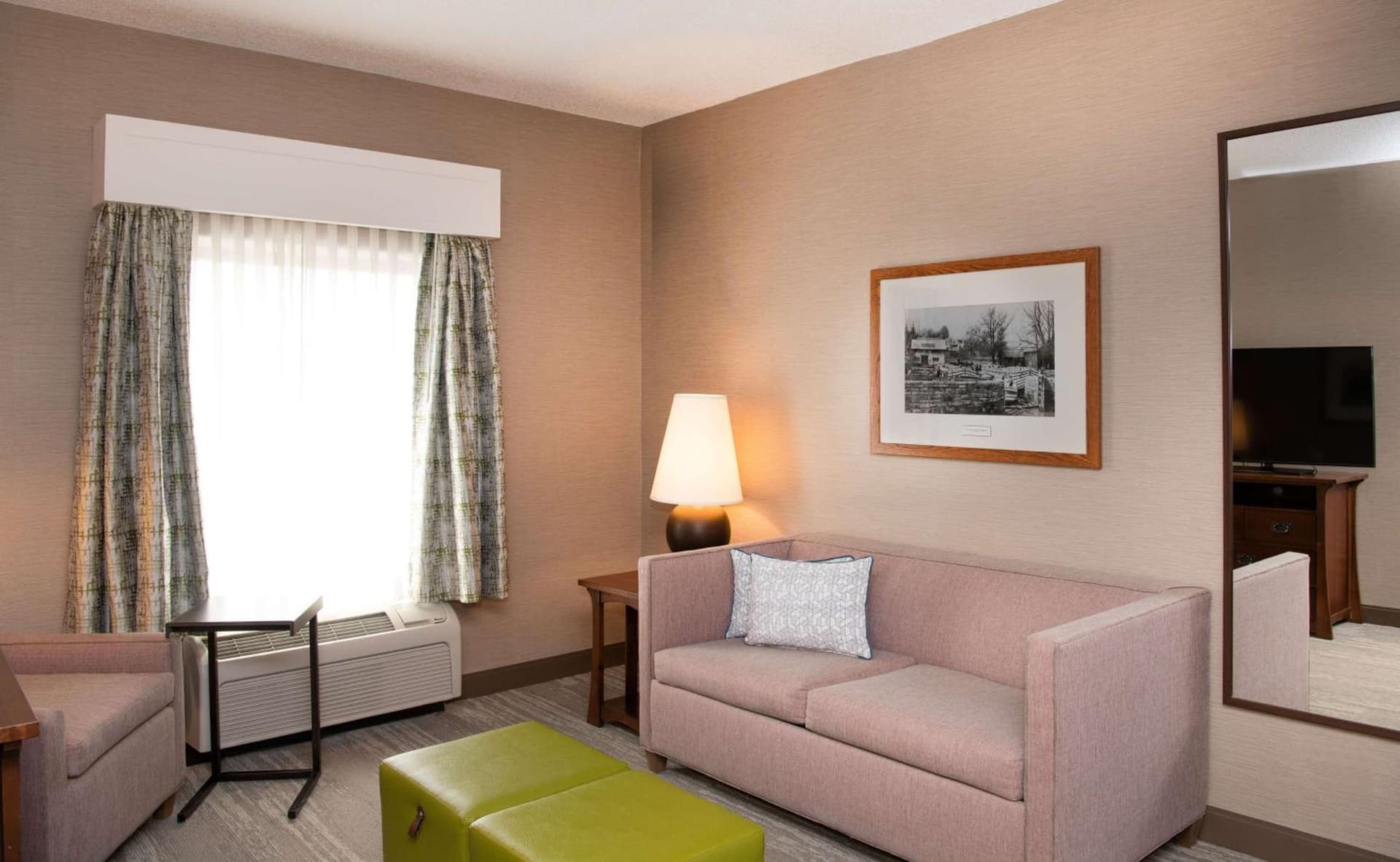 Hampton Inn & Suites Rochester/Victor gallery photo in Victor — image 48