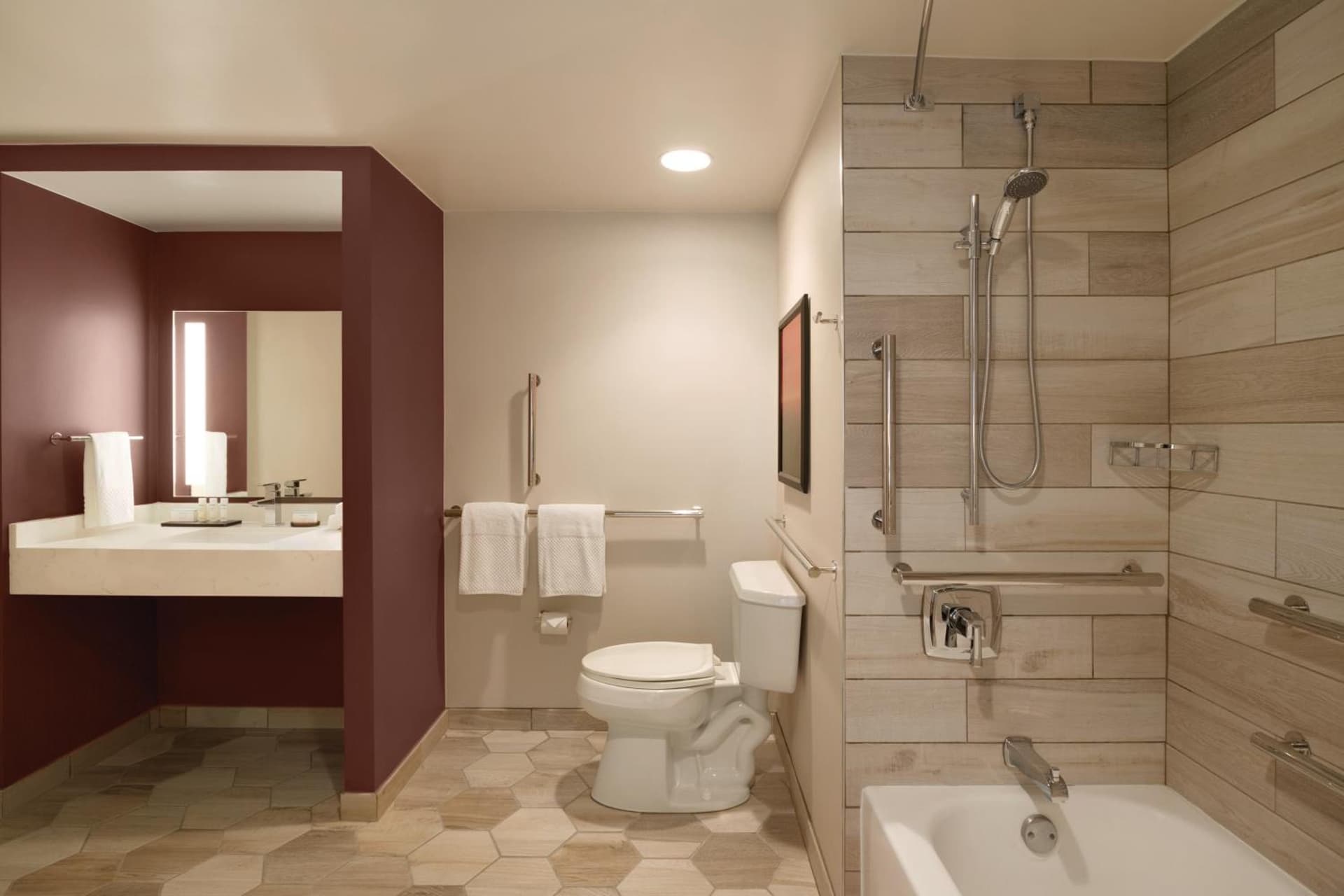Embassy Suites by Hilton Phoenix Downtown North gallery photo in Phoenix, AZ — image 7