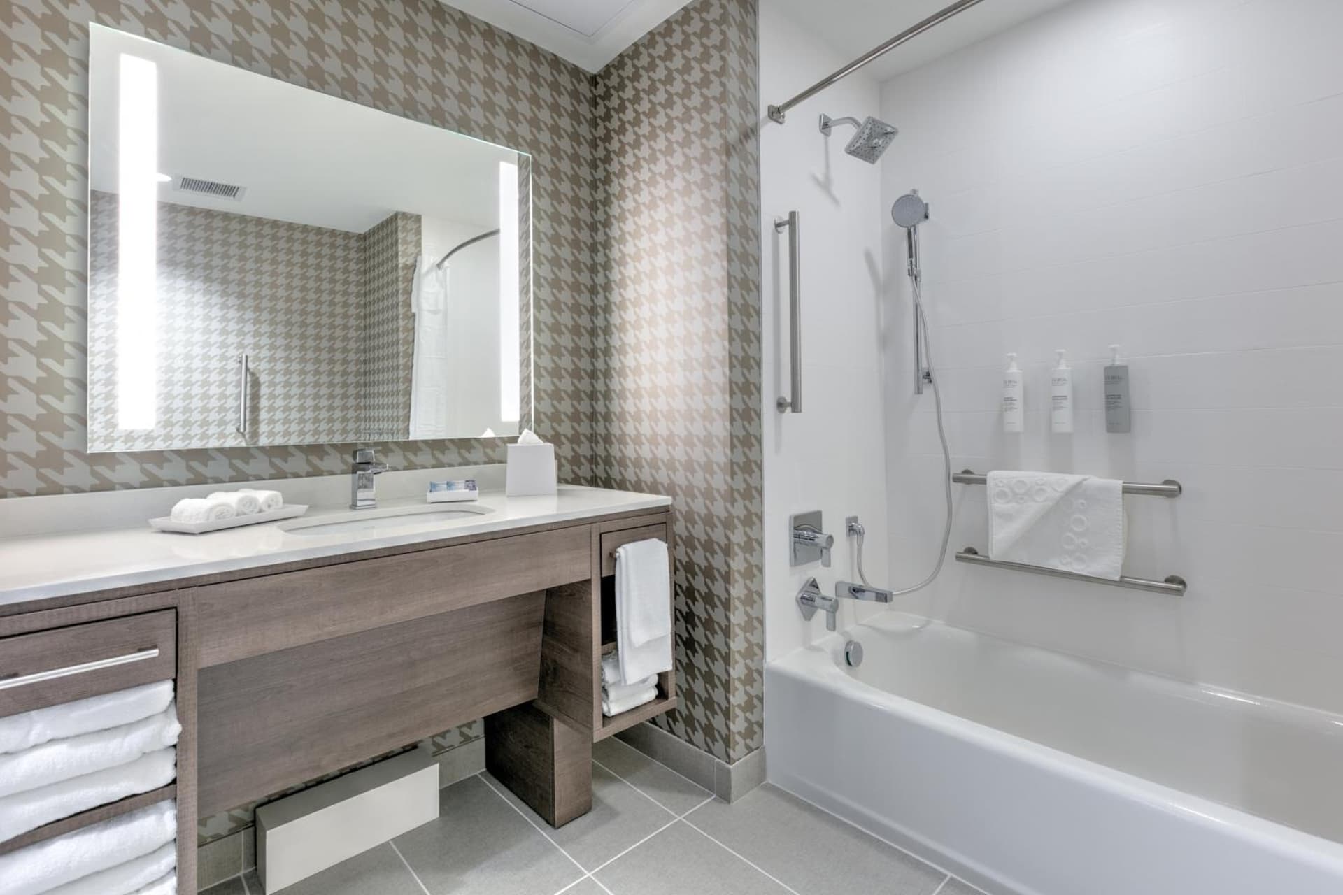 Home2 Suites By Hilton Tulsa Airport gallery photo in Tulsa, OK — image 46