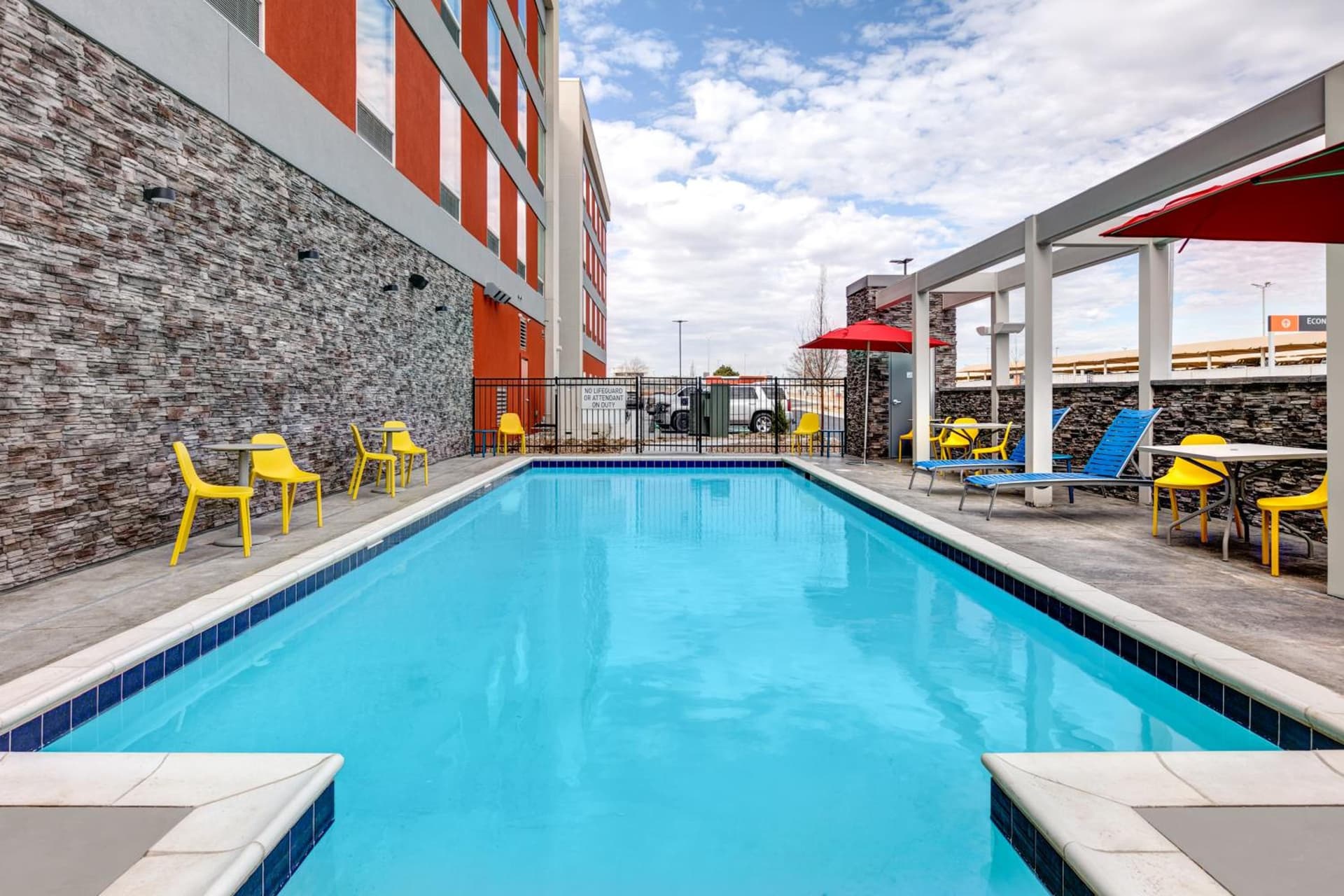 Home2 Suites By Hilton Tulsa Airport gallery photo in Tulsa, OK — image 8