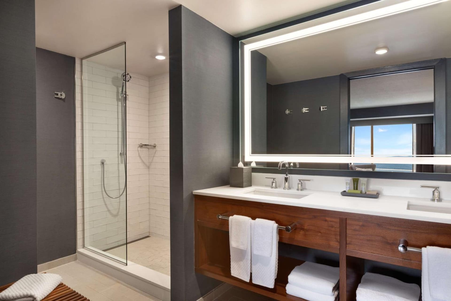 Hotel Champlain Burlington, Curio Collection by Hilton gallery photo in Burlington, VT — image 55