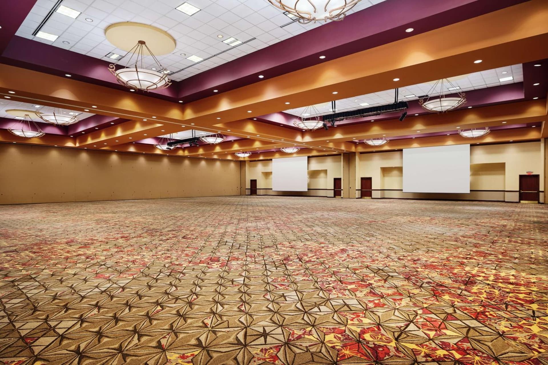 Embassy Suites by Hilton Charlotte Concord Golf Resort & Spa gallery photo in Concord, NC — image 22