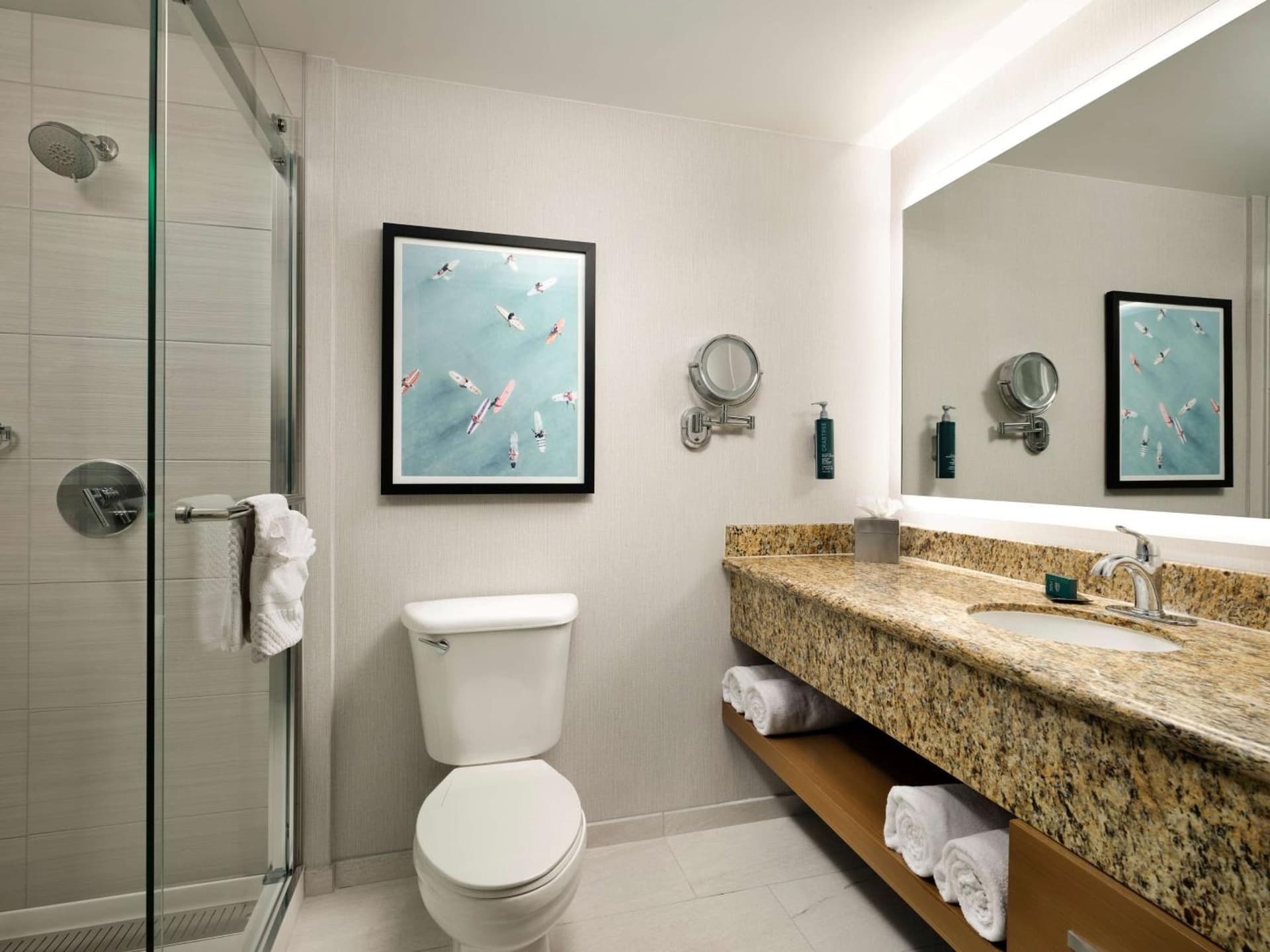 Hotel Zessa Orange County Airport, a DoubleTree by Hilton gallery photo in Santa Ana, CA — image 4