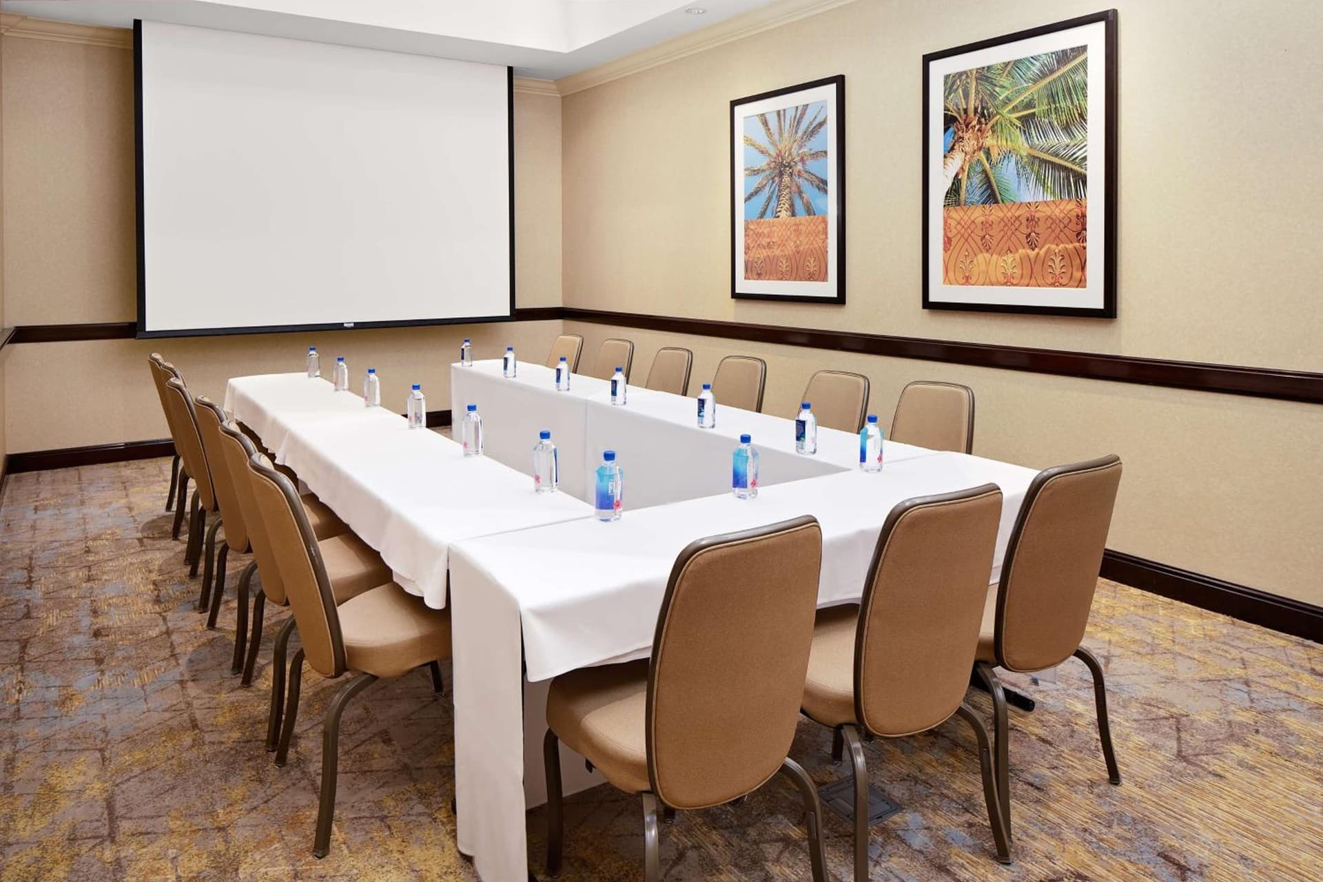 Hotel Zessa Orange County Airport, a DoubleTree by Hilton gallery photo in Santa Ana, CA — image 13