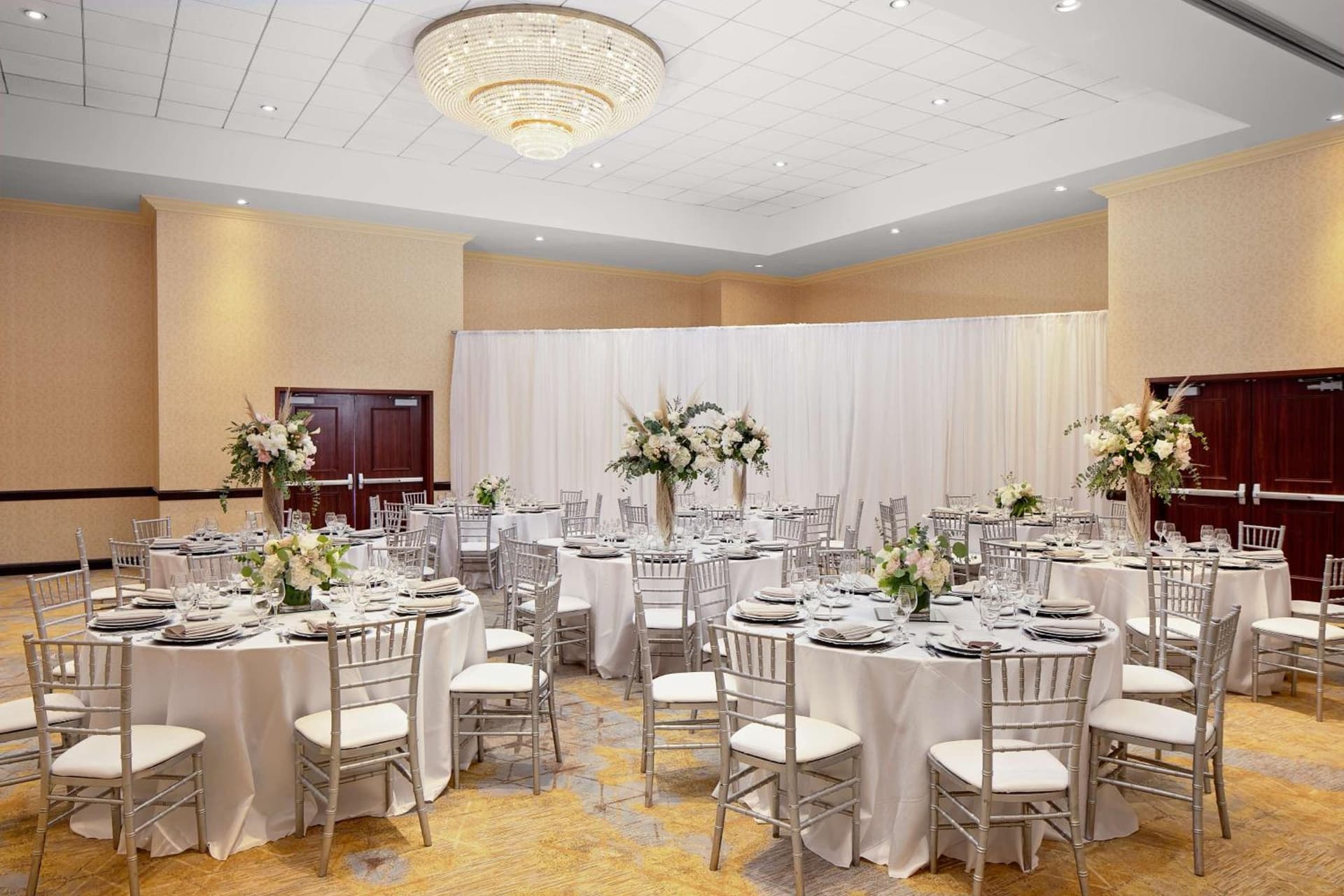 Hotel Zessa Orange County Airport, a DoubleTree by Hilton gallery photo in Santa Ana, CA — image 50