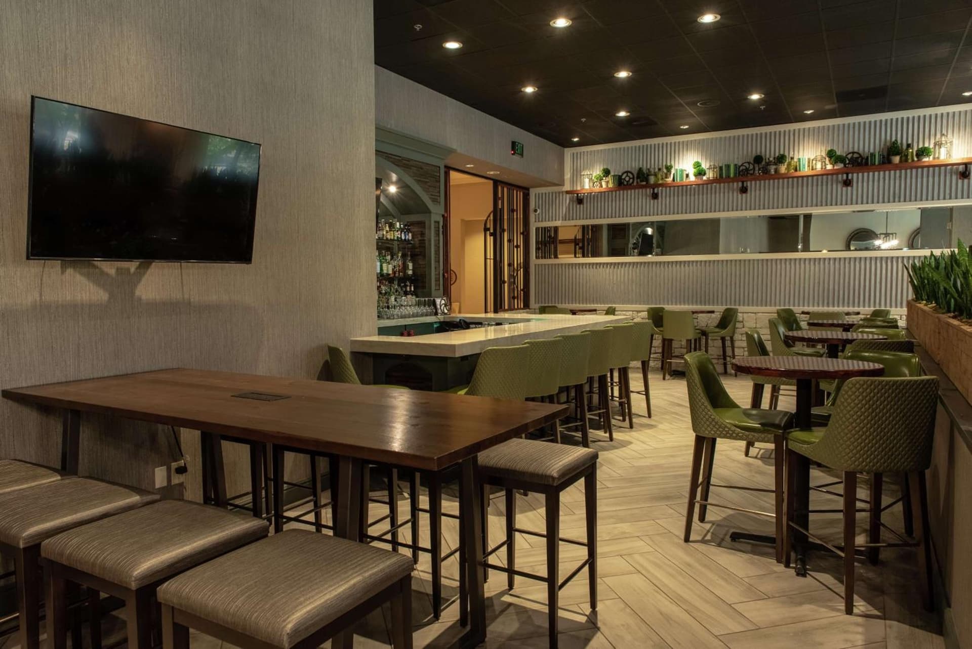 Hotel Zessa Orange County Airport, a DoubleTree by Hilton gallery photo in Santa Ana, CA — image 8