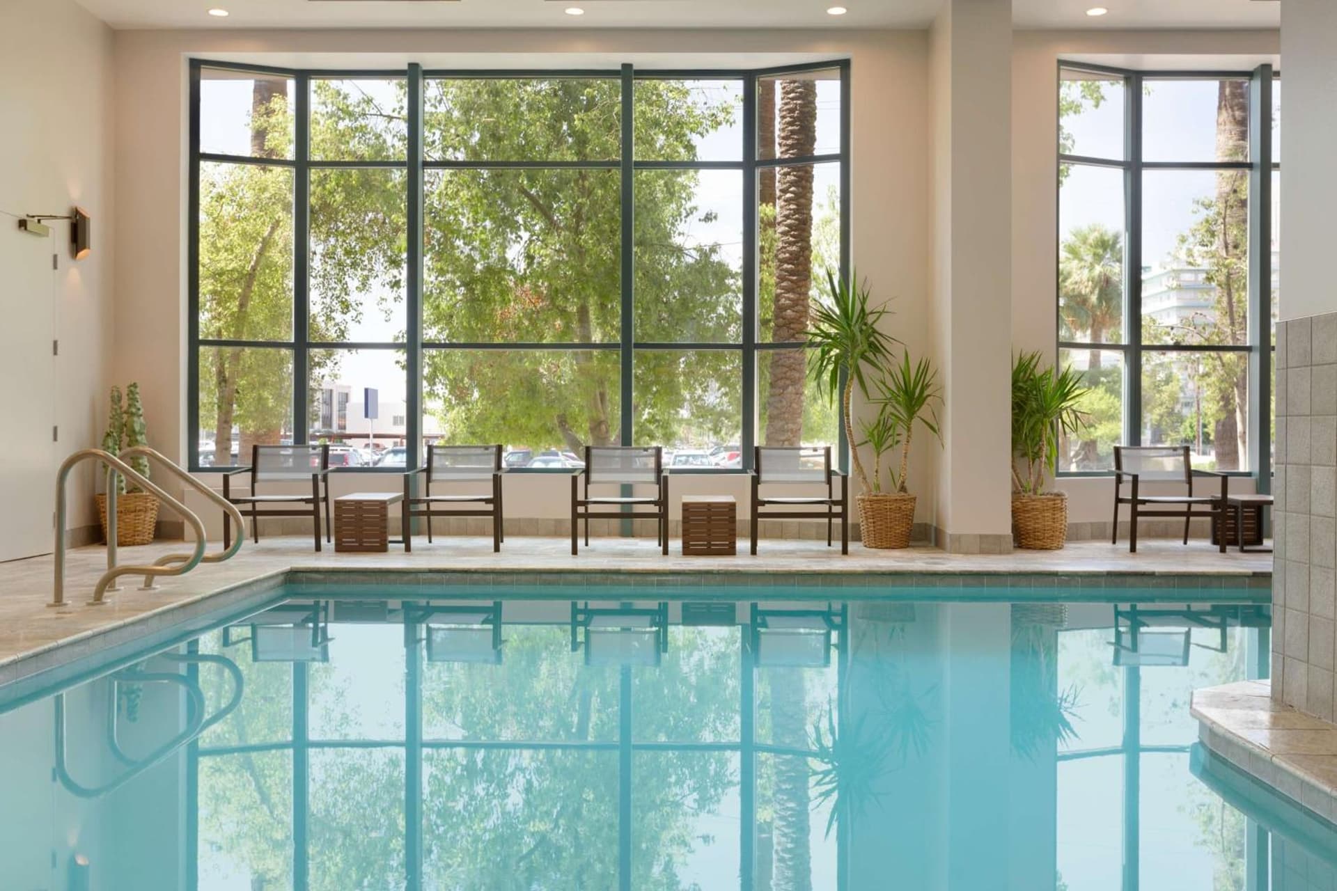 Embassy Suites by Hilton Phoenix Downtown North gallery photo in Phoenix, AZ — image 32