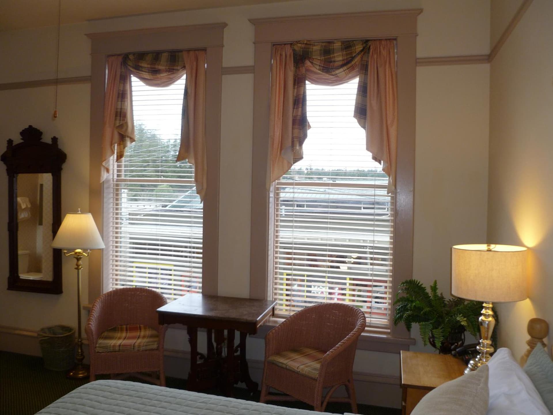 Hotel Planter gallery photo in La Conner, WA — image 65
