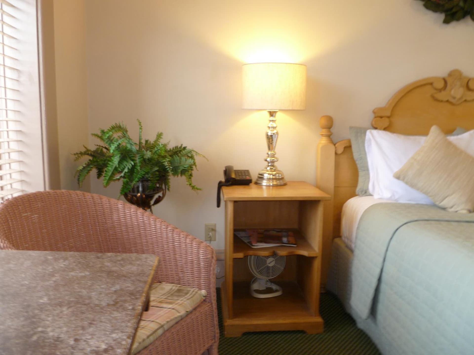 Hotel Planter gallery photo in La Conner, WA — image 103