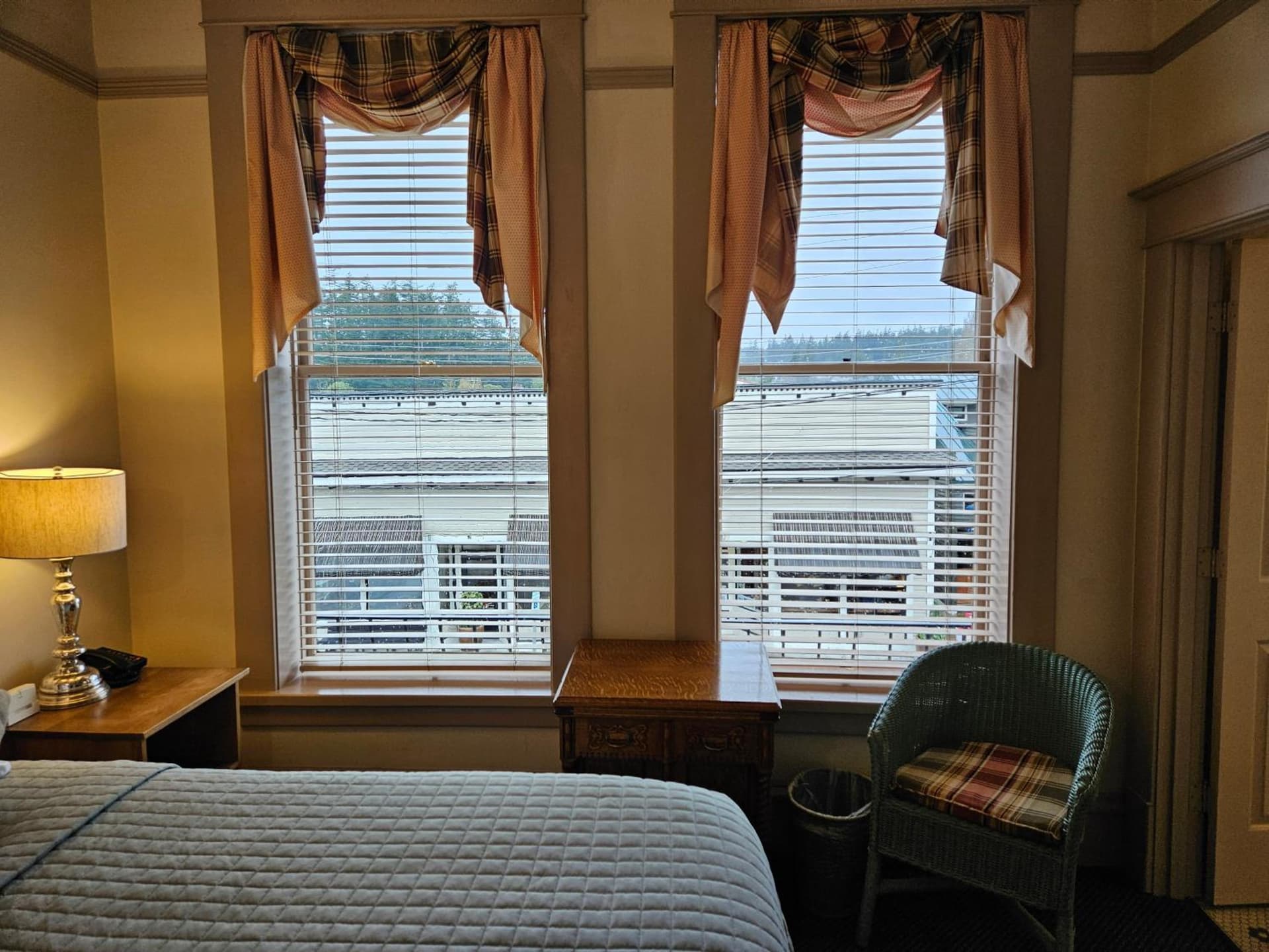Hotel Planter gallery photo in La Conner, WA — image 72