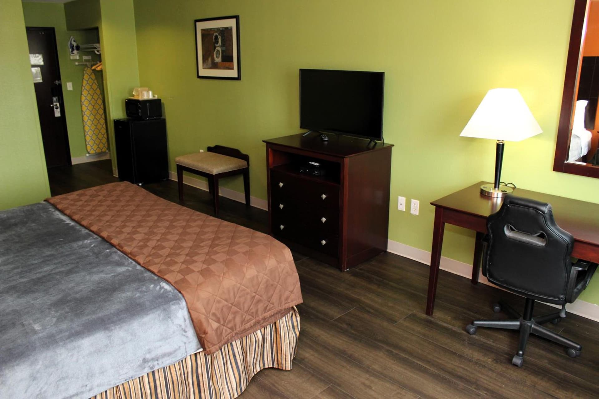 Scottish Inns Killeen near Fort Cavazos gallery photo in Killeen, TX — image 26