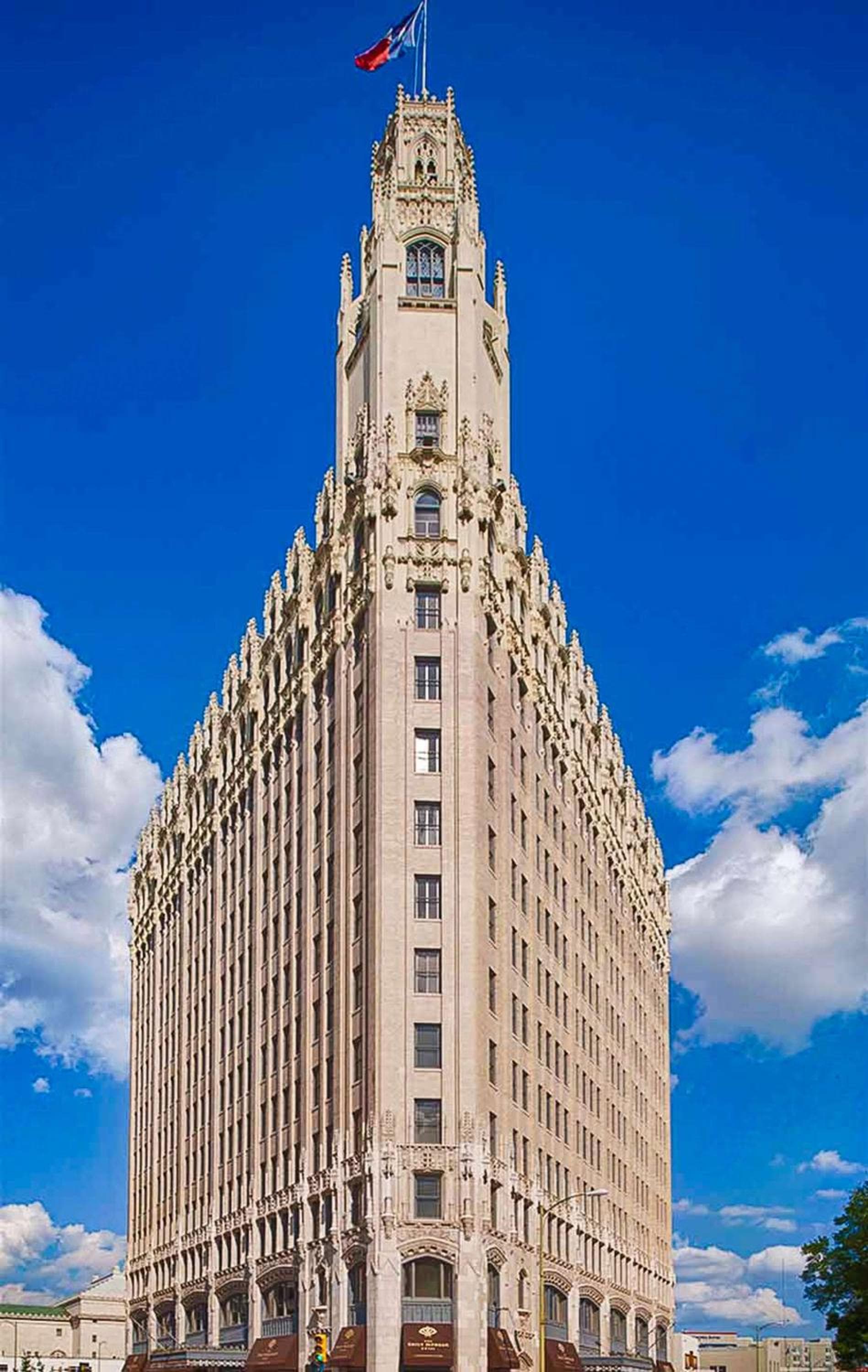 The Emily Morgan Hotel - A DoubleTree by Hilton gallery photo in San Antonio, TX — image 56